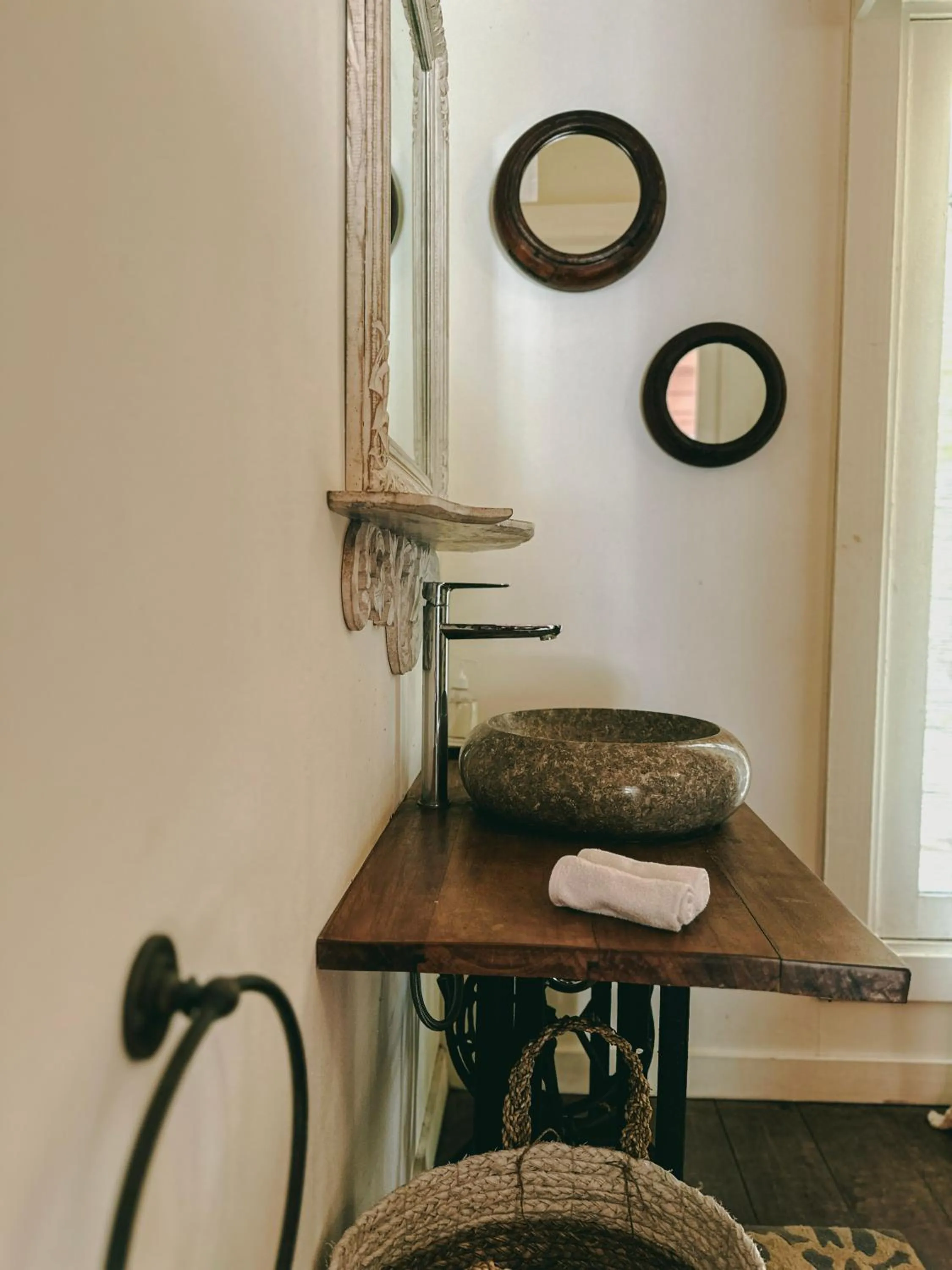 Bathroom in Vayam Boutique Resort Gili Asahan