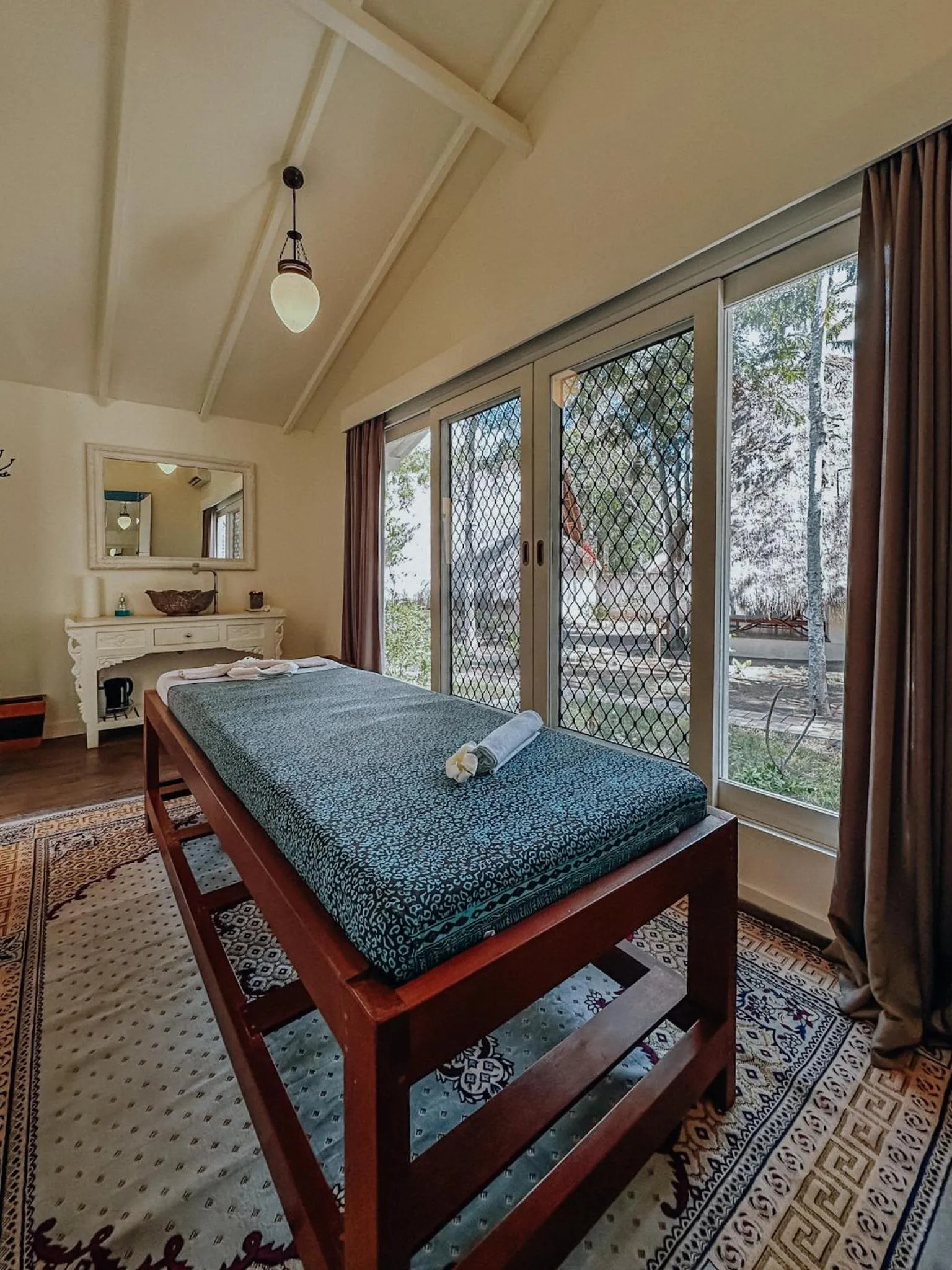 Massage, Bed in Vayam Boutique Resort Gili Asahan