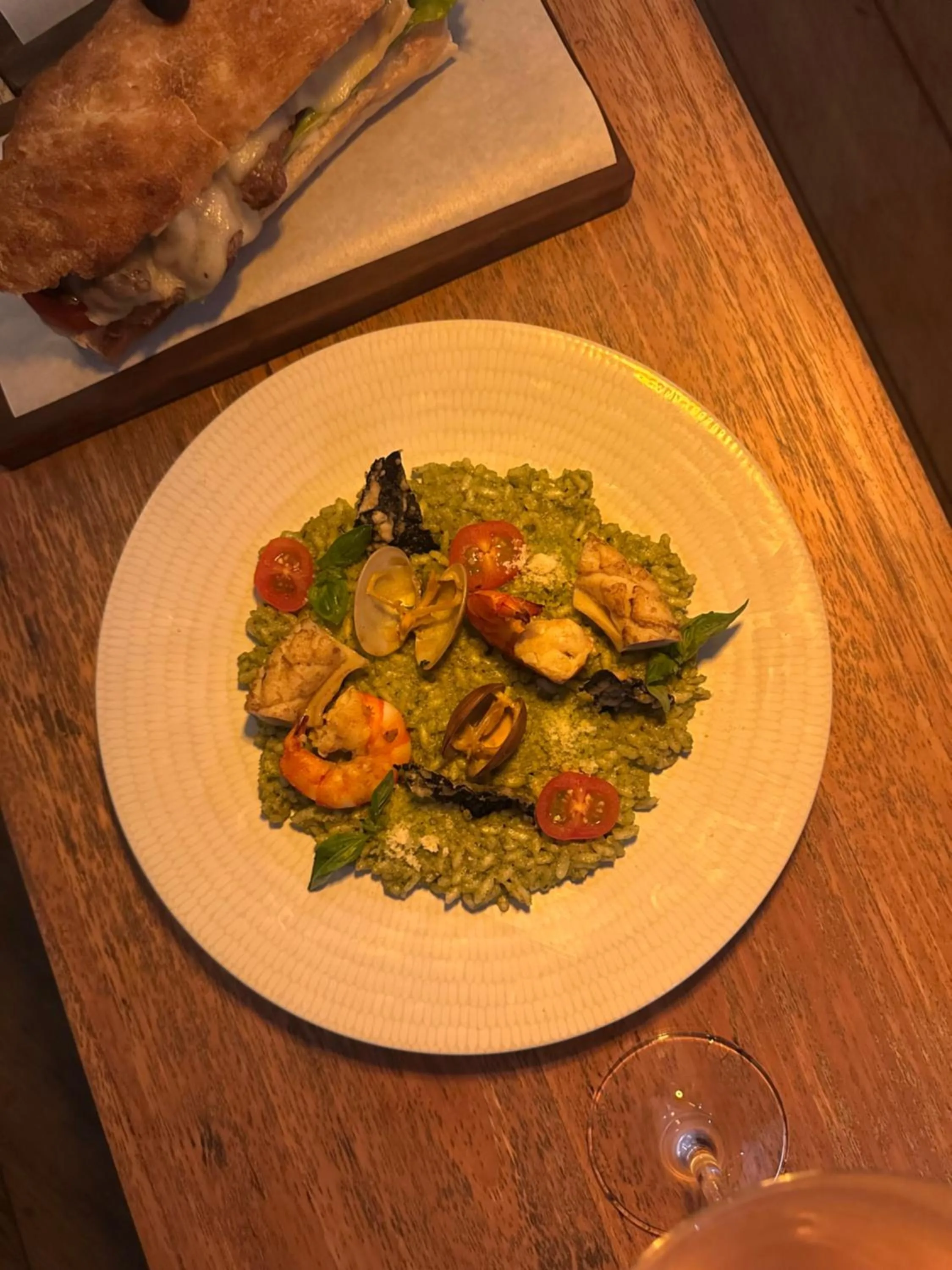 Restaurant/places to eat in Vayam Boutique Resort Gili Asahan