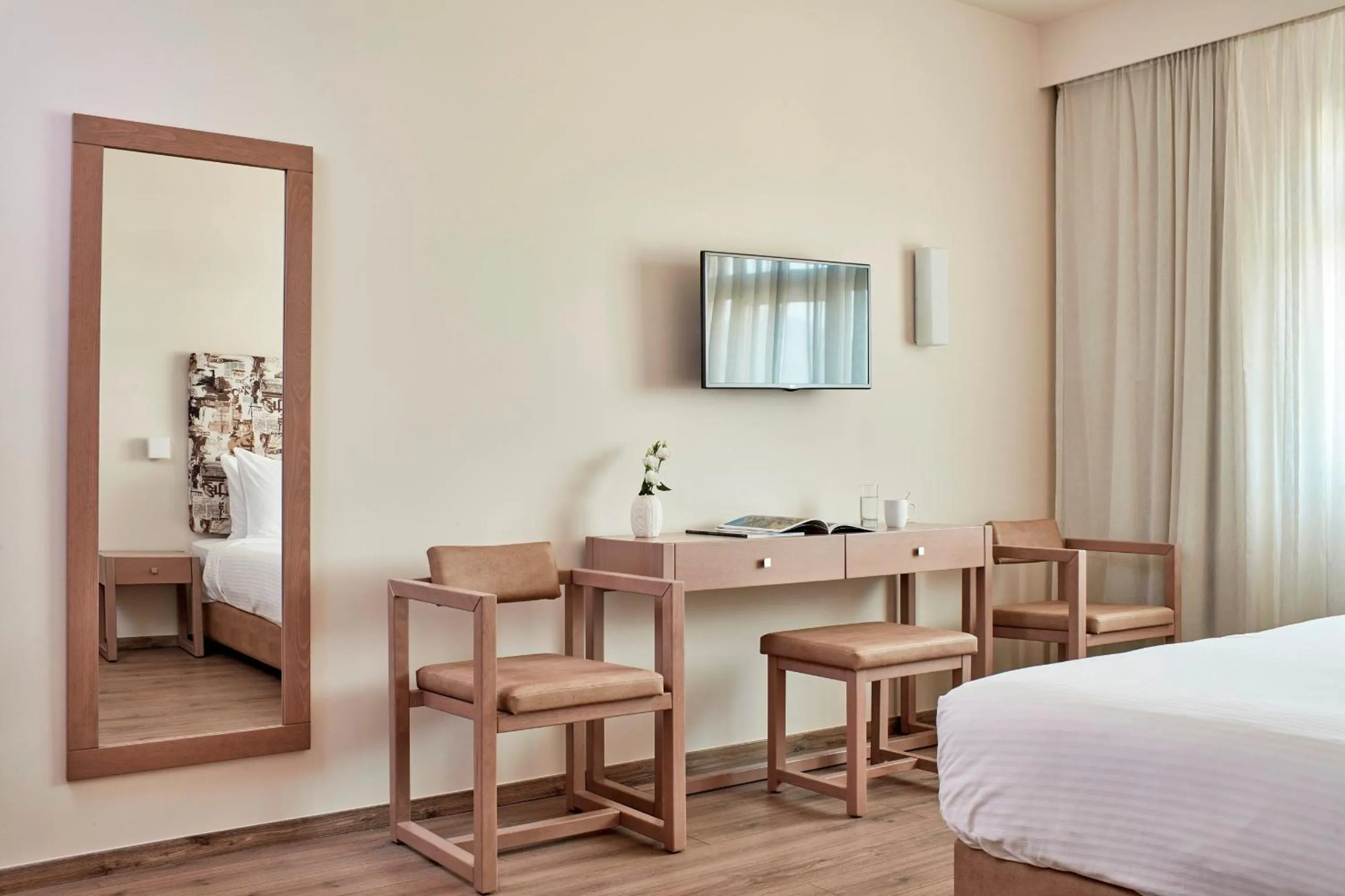 Seating area, Bed in Civitel Esprit