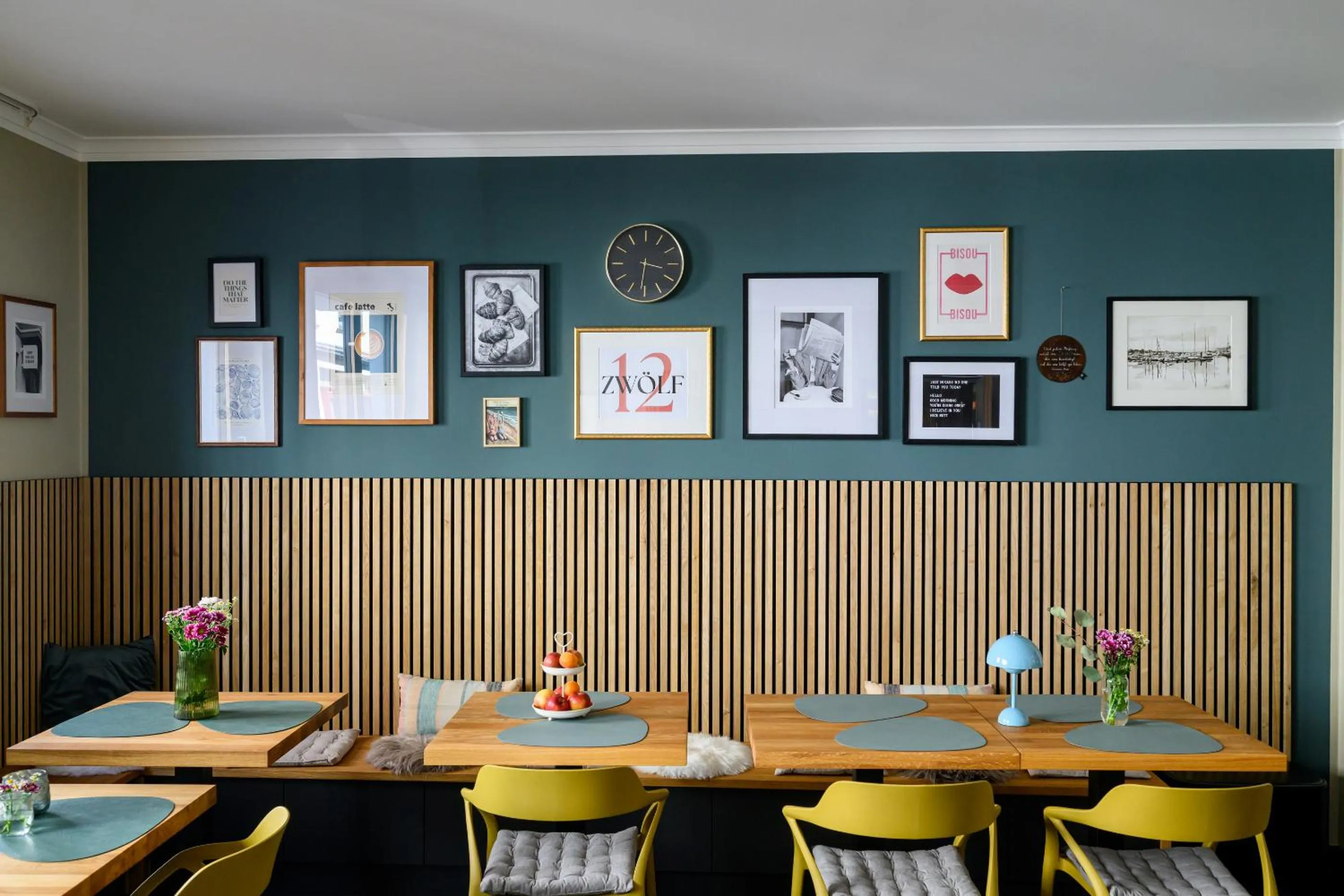 Lounge or bar in The Green Rostock Apartment Hotel