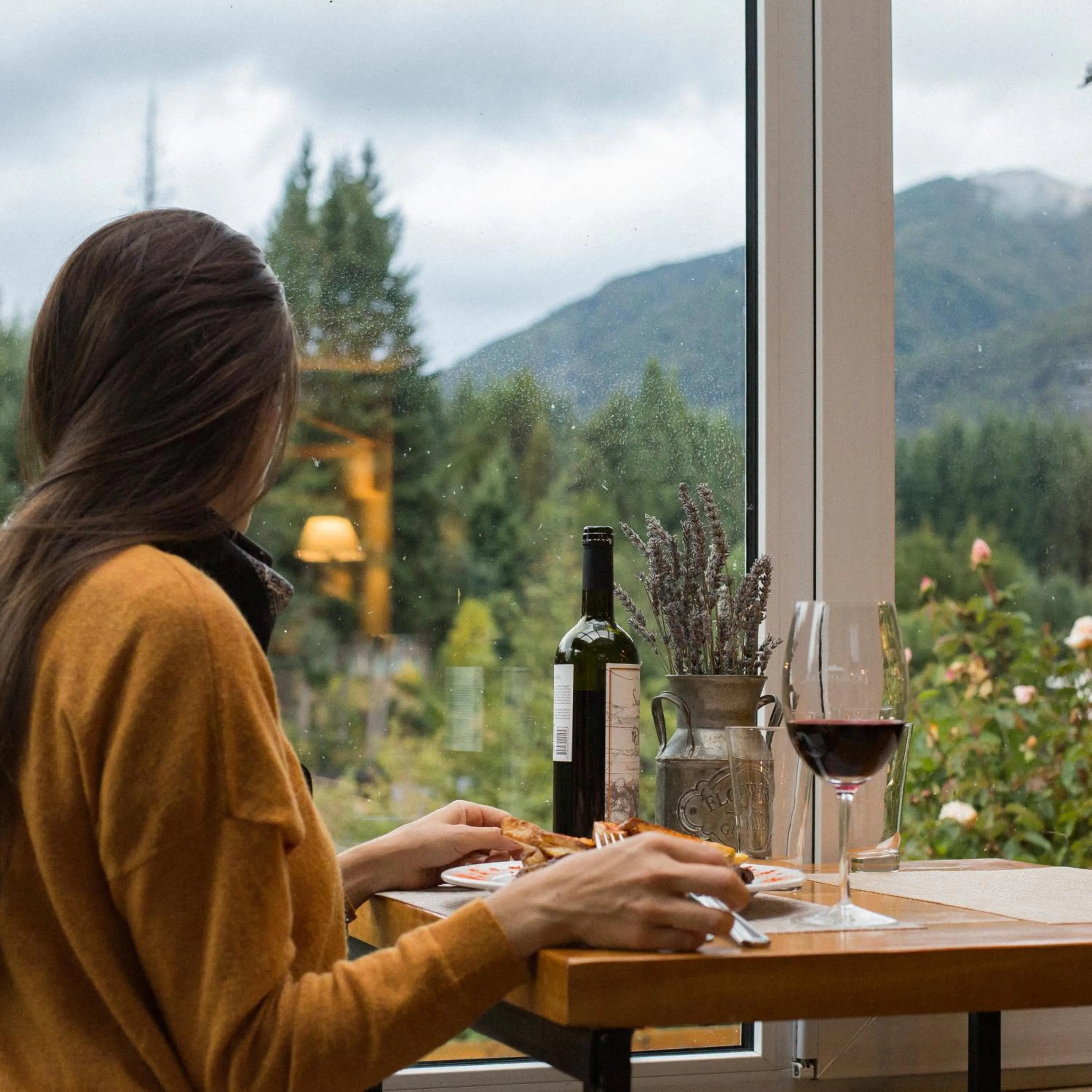 Restaurant/places to eat in Hostería Verde Morada