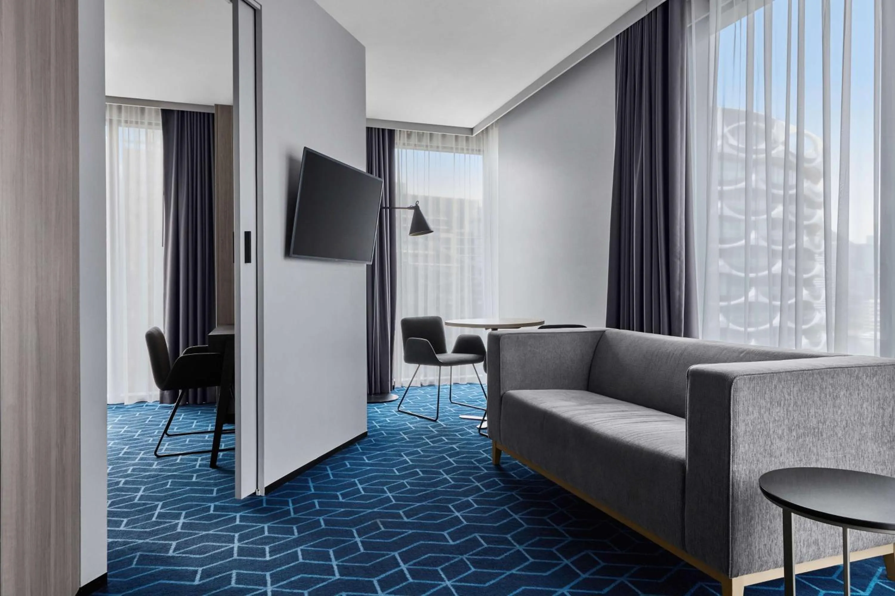 Bedroom, Bed in Four Points by Sheraton Melbourne Docklands