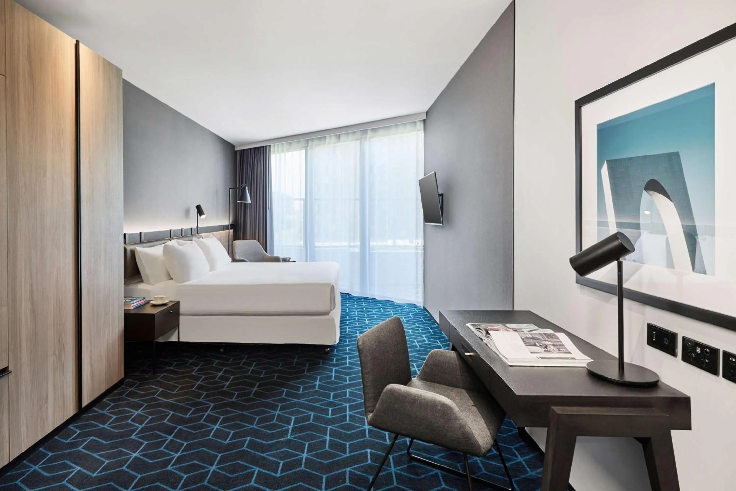 Bedroom, Bed in Four Points by Sheraton Melbourne Docklands
