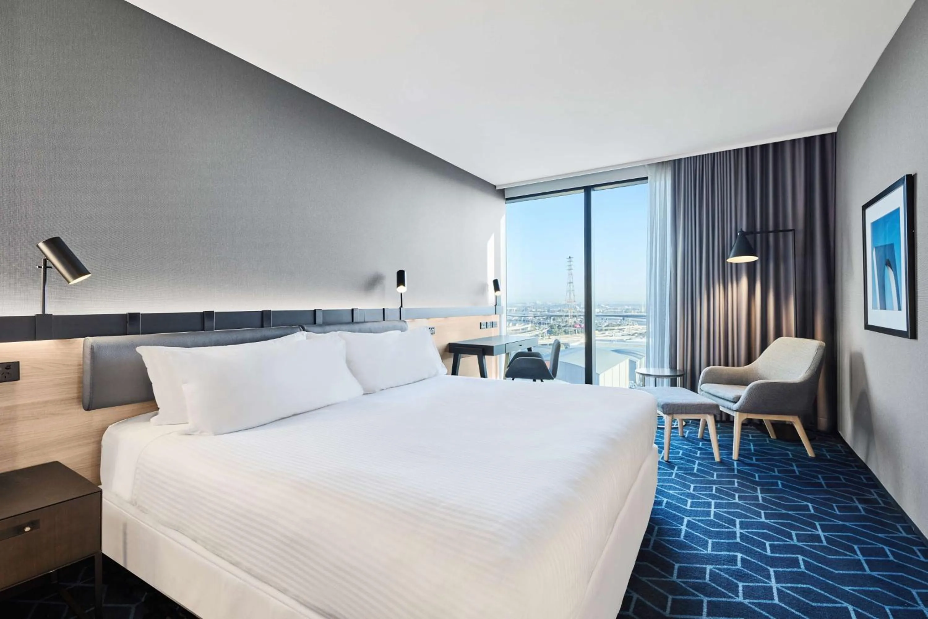 Bedroom, Bed in Four Points by Sheraton Melbourne Docklands