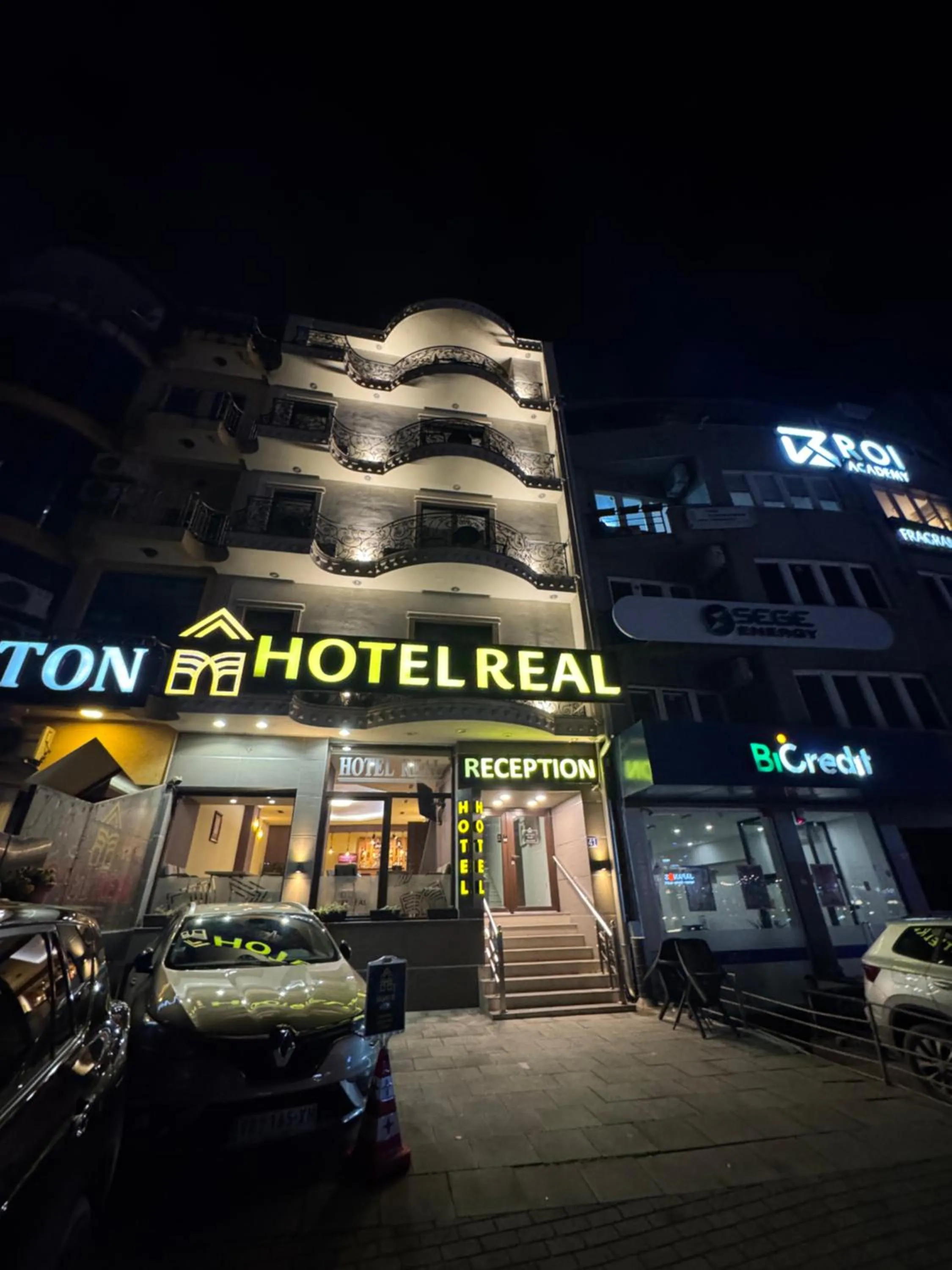 Property building in Hotel Real