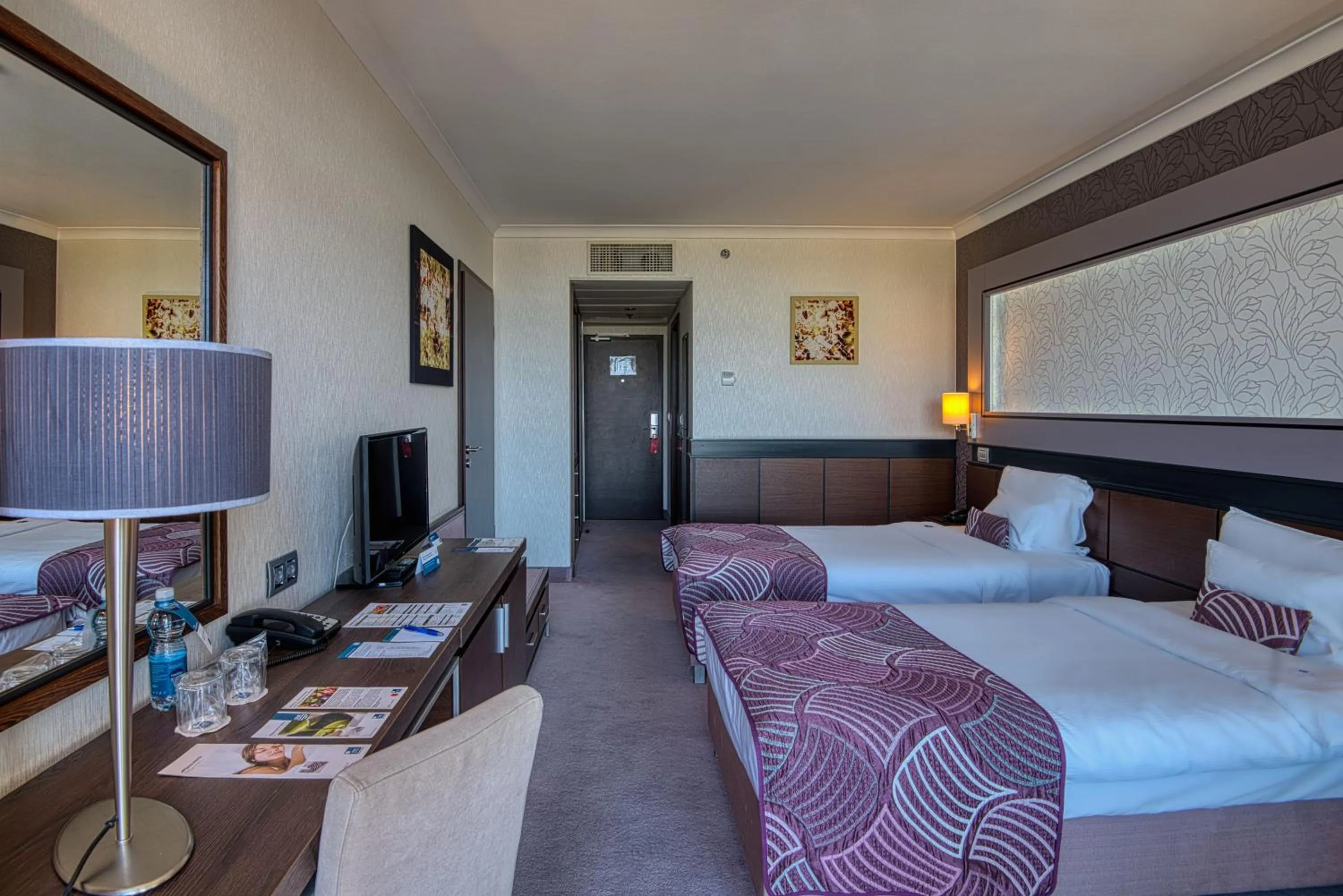 Property building, Bed in Aquaworld Resort Budapest