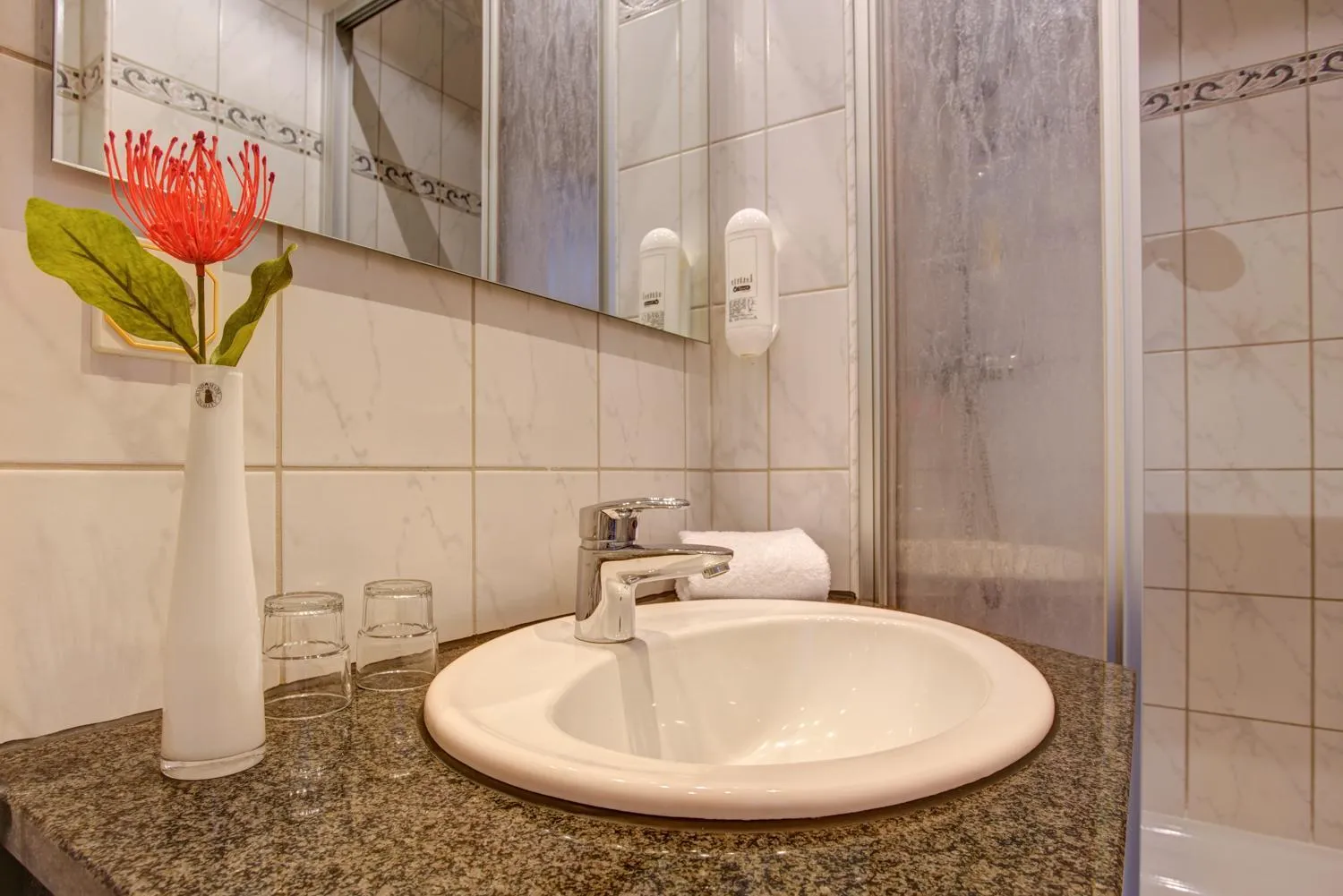 Hotel Elbinsel free parking