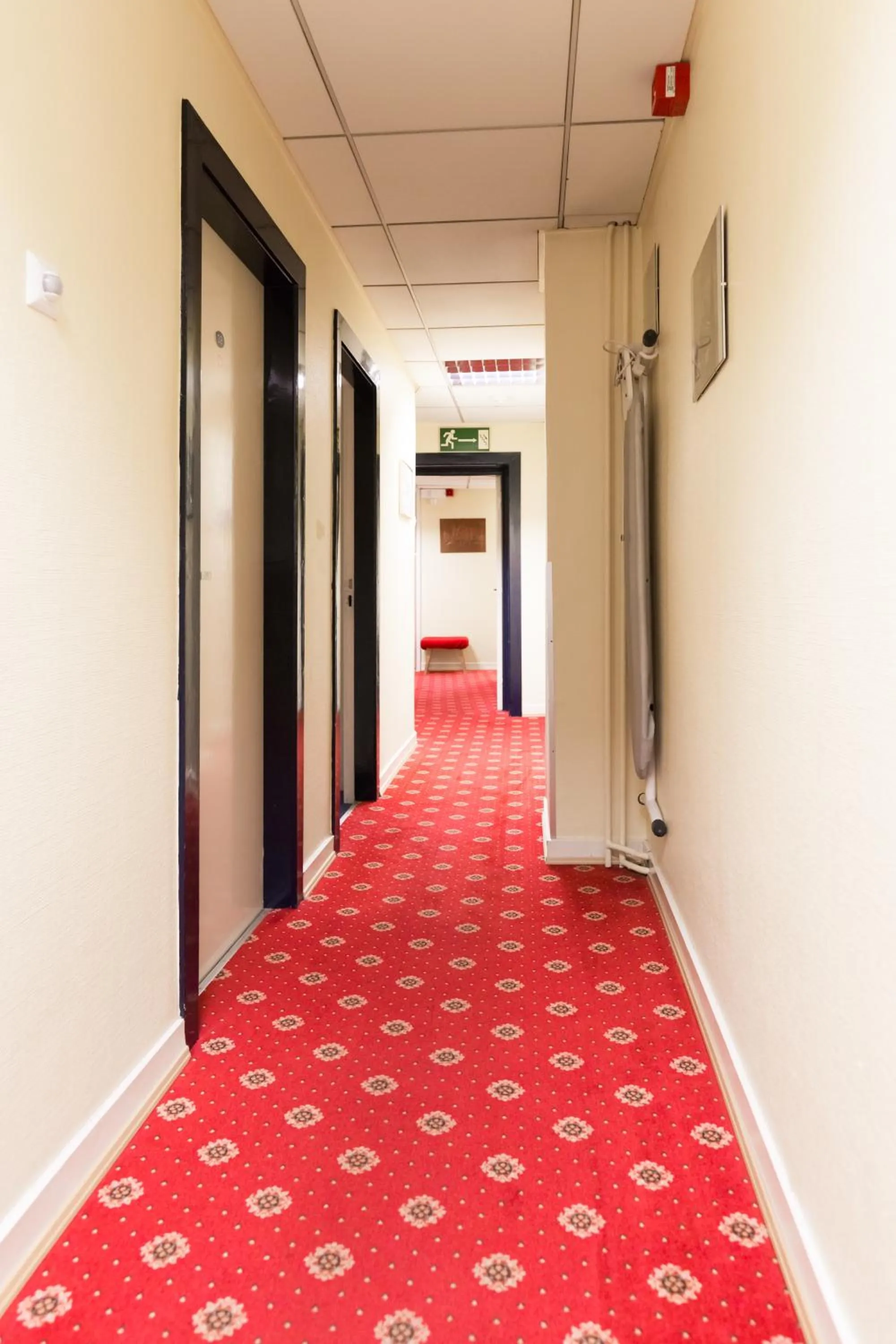 Property building in Hotel Elbinsel free parking