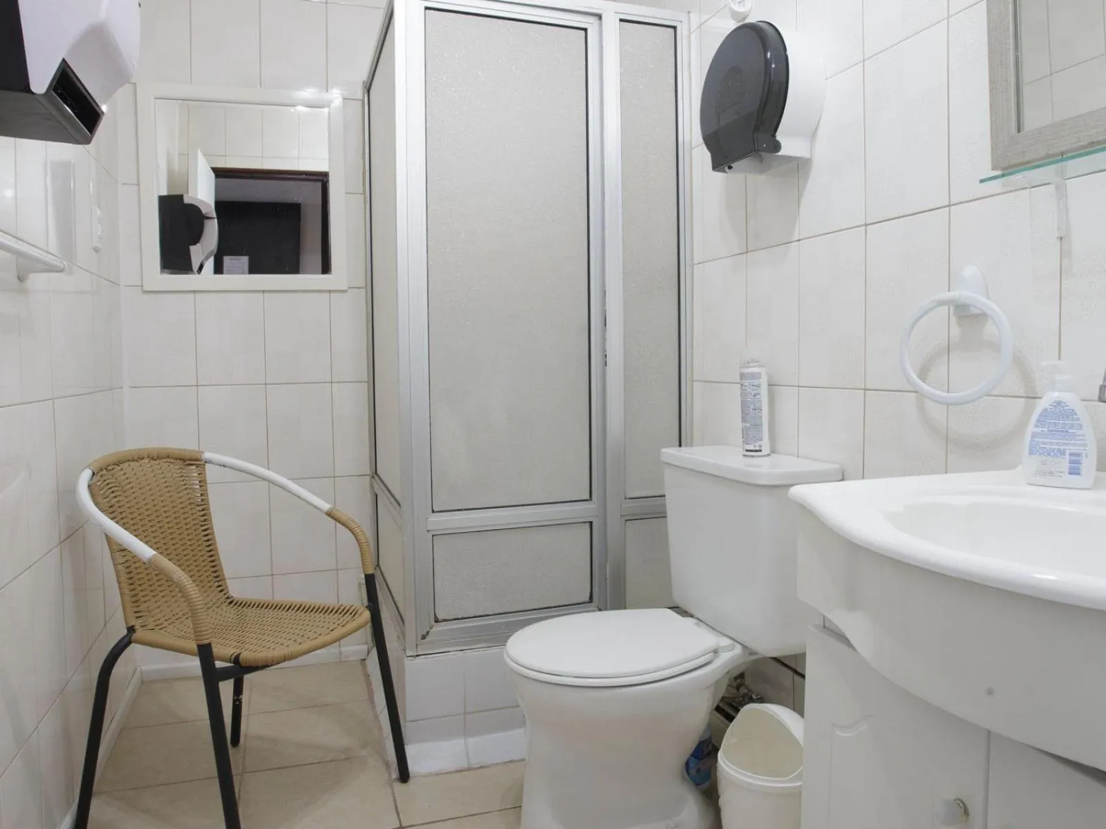 Bathroom in Sandy Point B&B