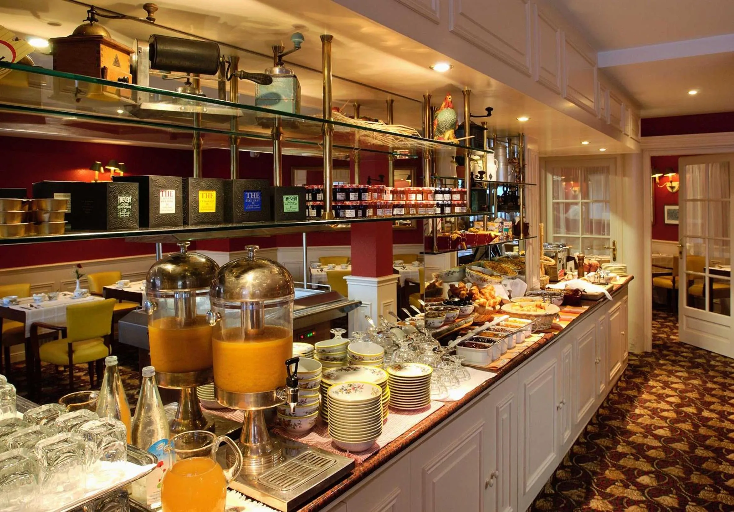 Buffet breakfast in Hotel De La Matelote