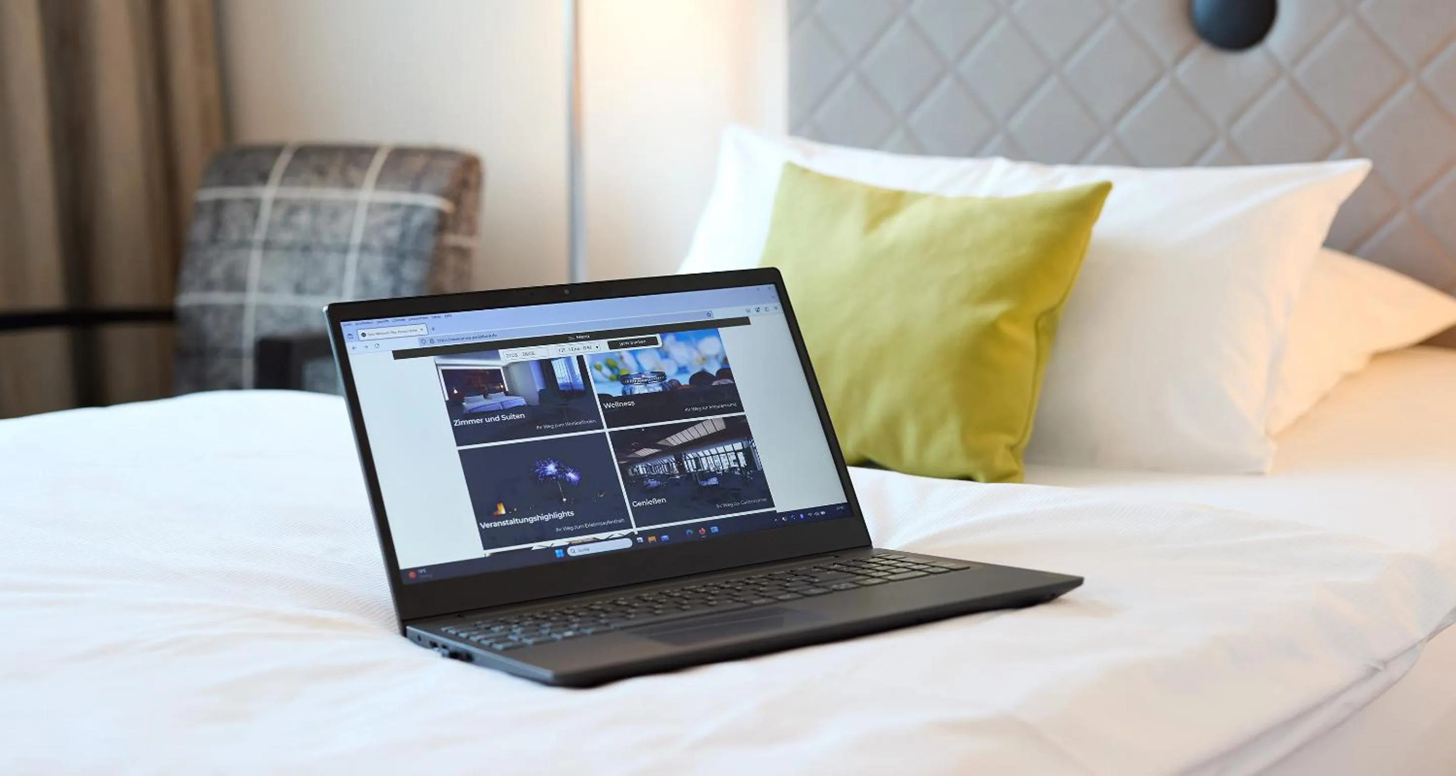 Photo of the whole room, Bed in Best Western Plus Arosa Hotel