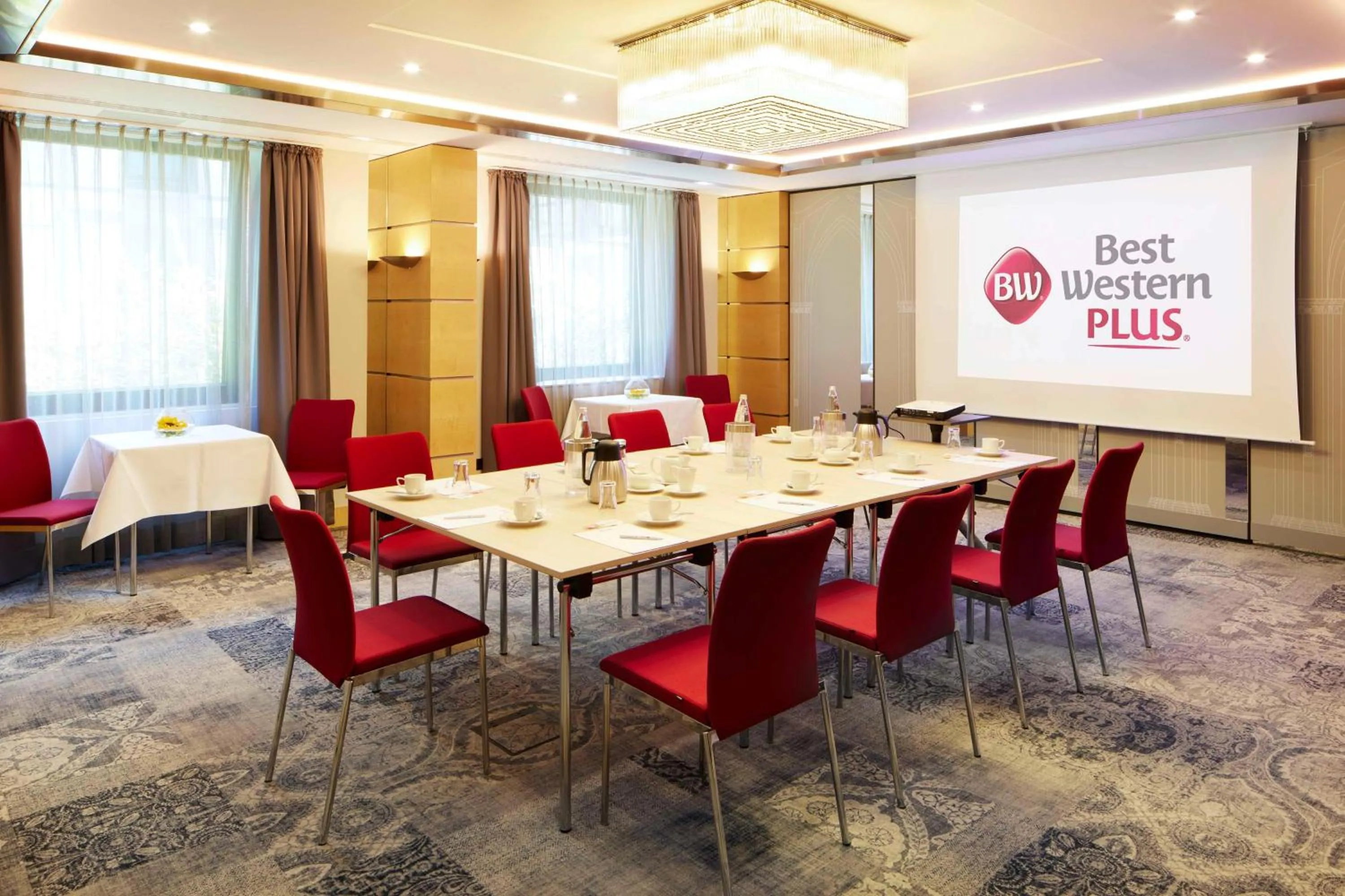 Meeting/conference room in Best Western Plus Arosa Hotel