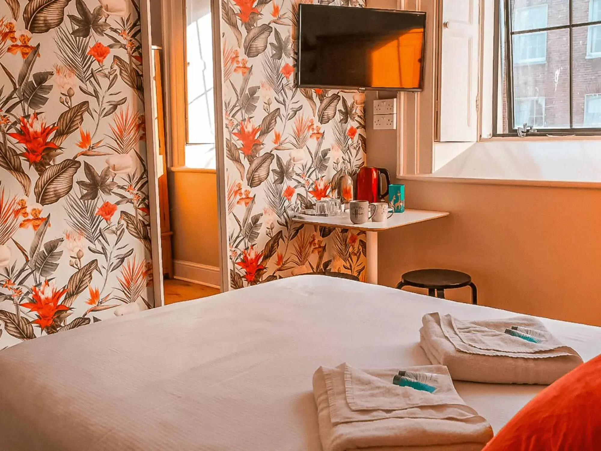 Double Room with Shared Bathroom in Gardiner House Hostel Double Room with Shared Bathroom in Gardiner House Hostel