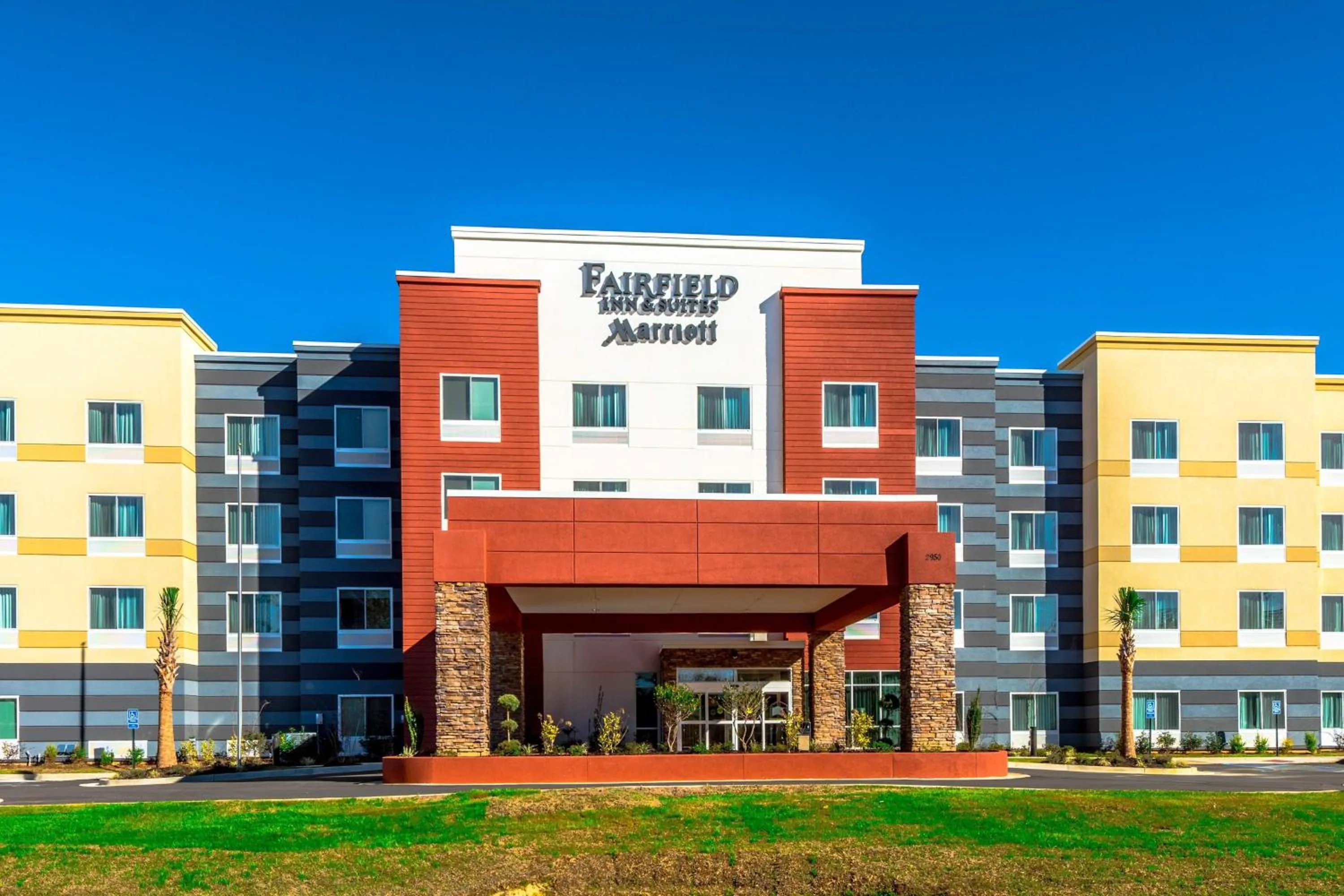 Property building in Fairfield Inn & Suites by Marriott Mobile Saraland