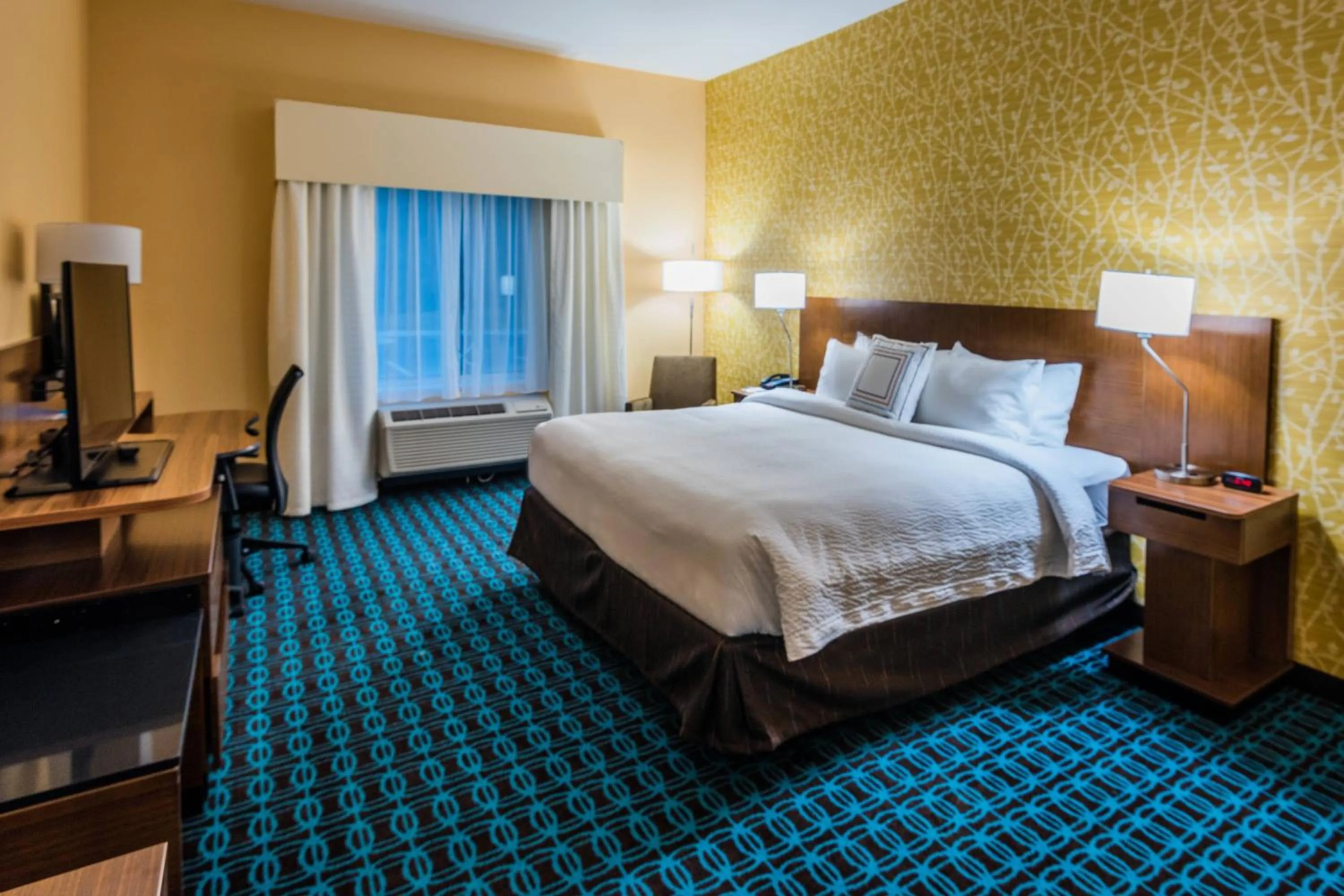 Photo of the whole room, Bed in Fairfield Inn & Suites by Marriott Mobile Saraland