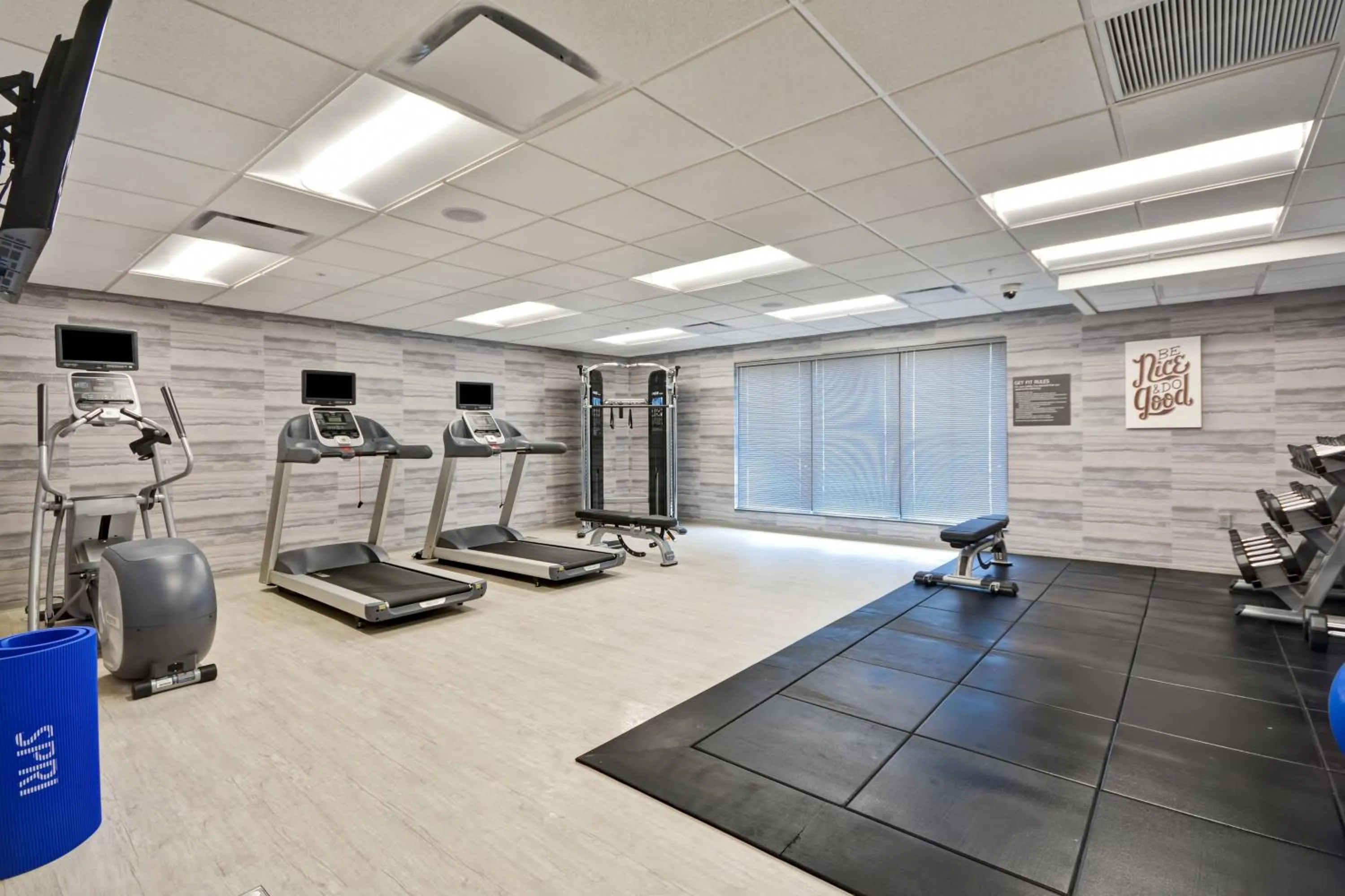 Fitness centre/facilities in TownePlace Suites by Marriott Cranbury South Brunswick