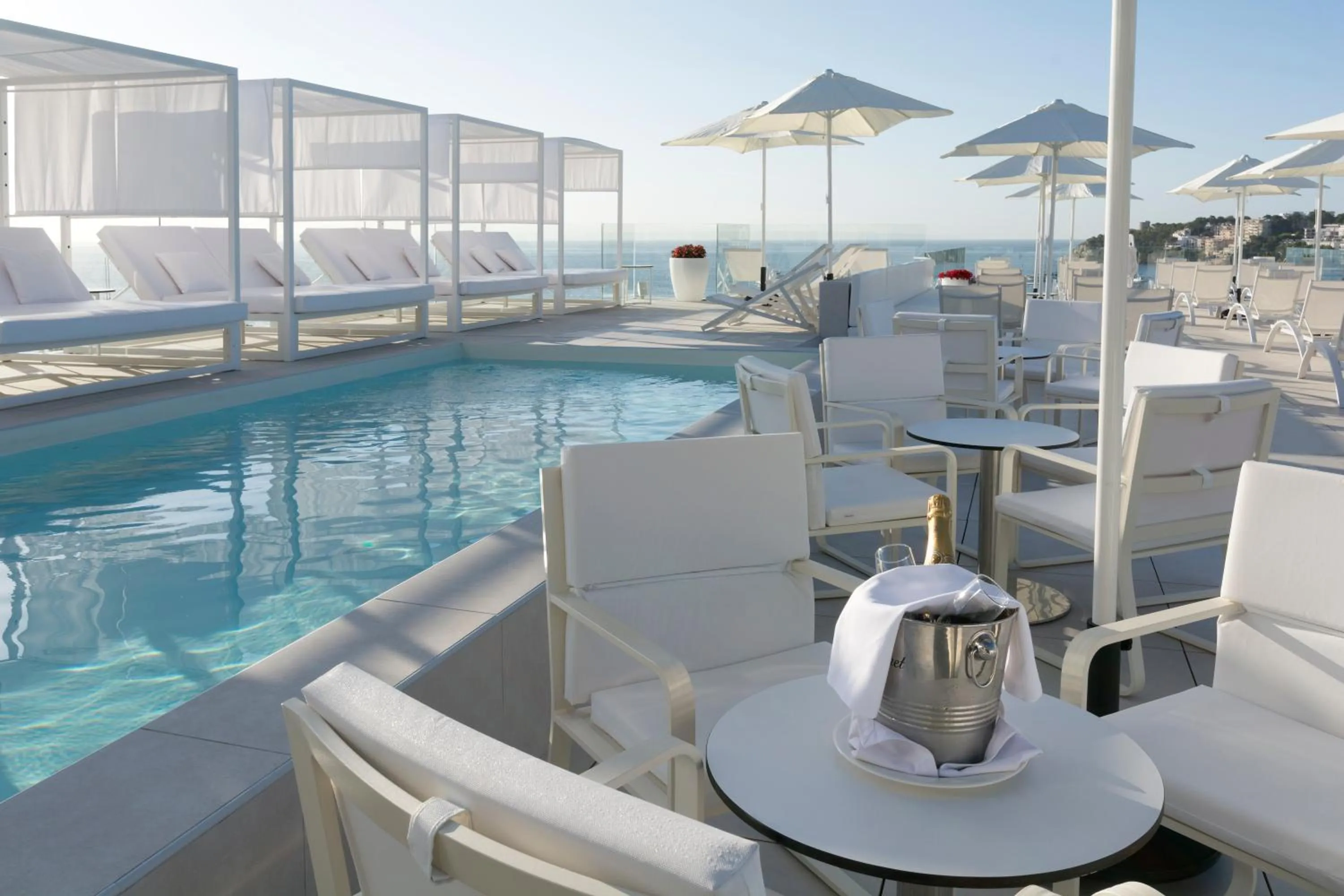 Swimming pool in Reverence Mare Hotel - Adults Only