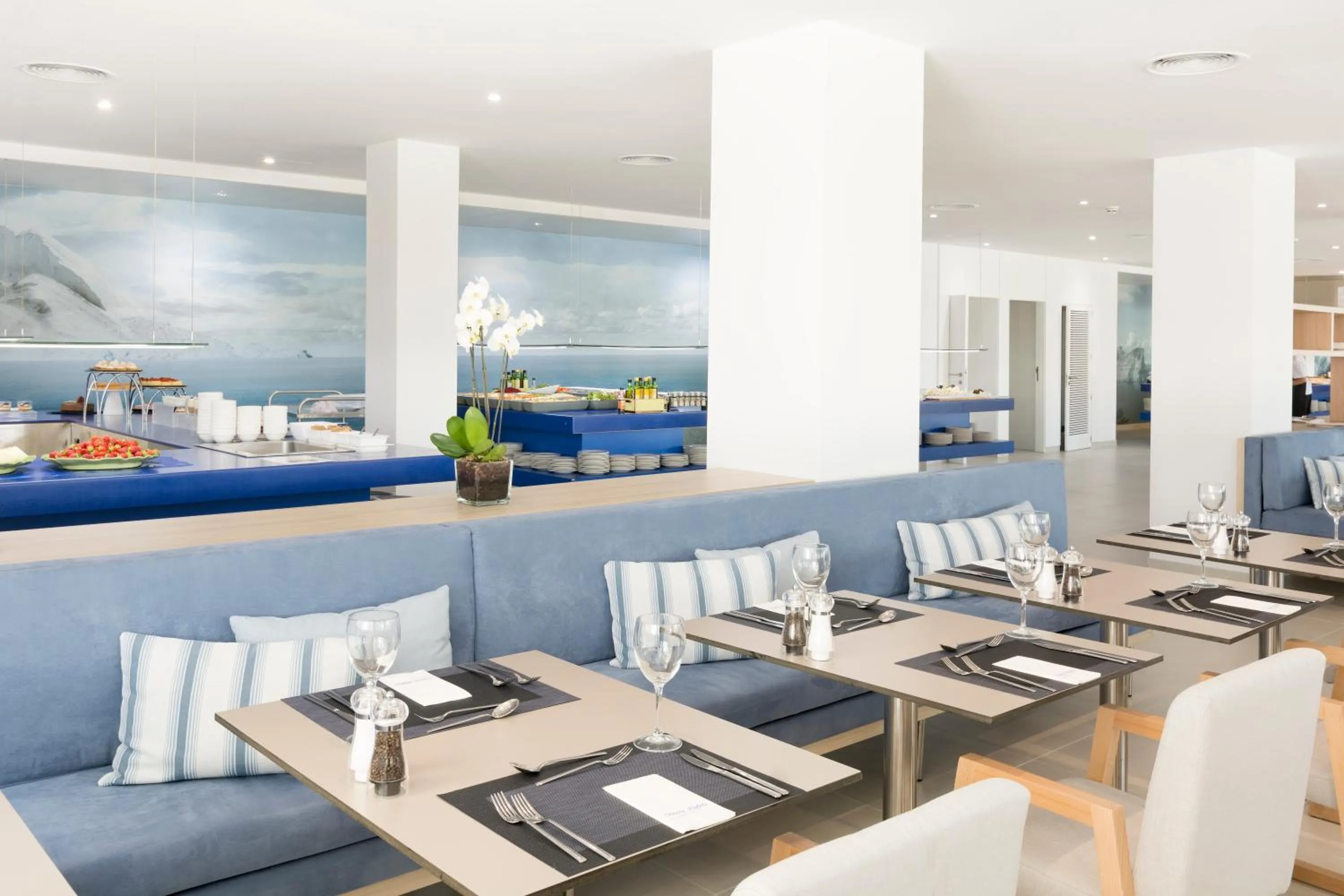 Restaurant/places to eat in Reverence Mare Hotel - Adults Only