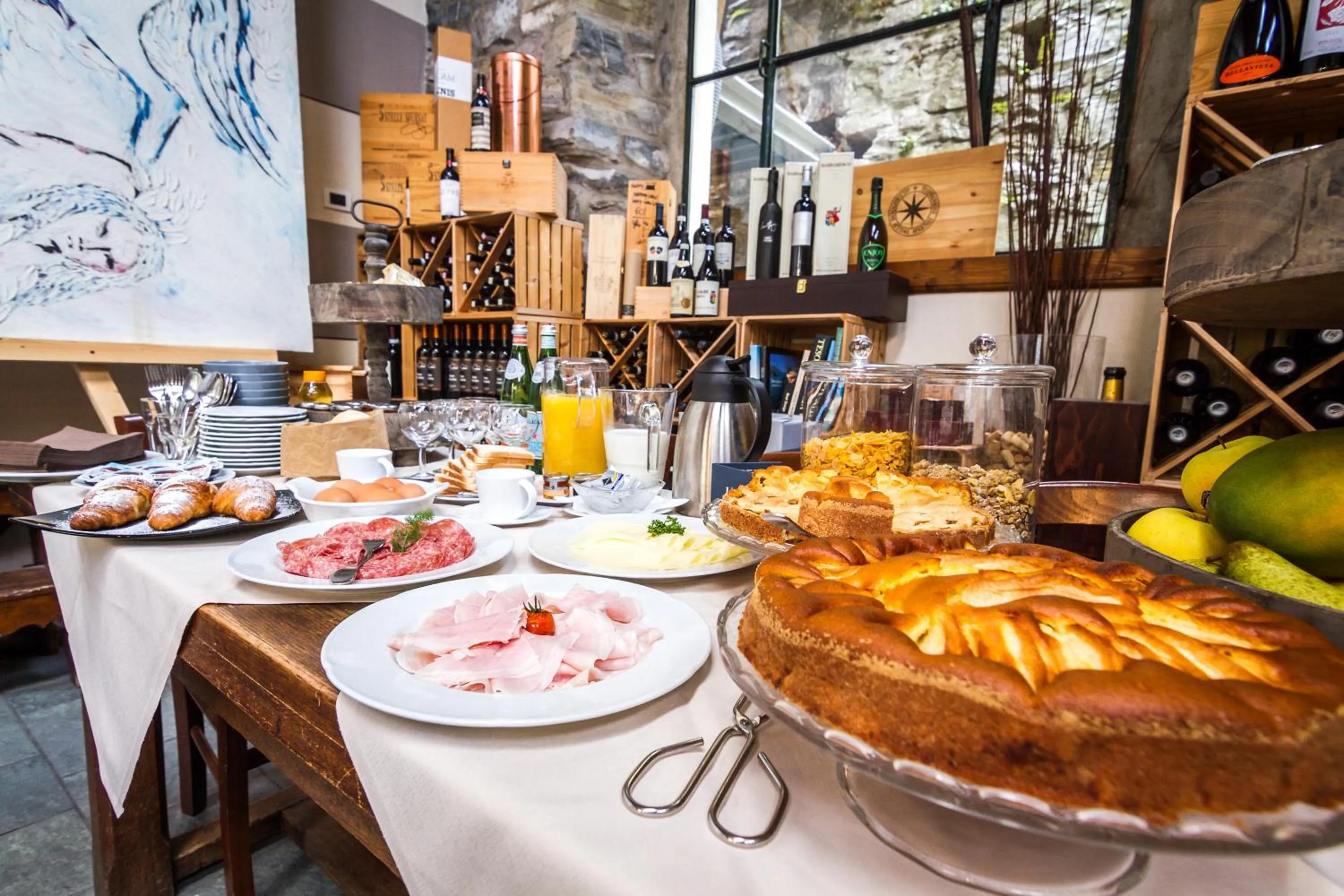 Buffet breakfast in La Locanda del Cantiere