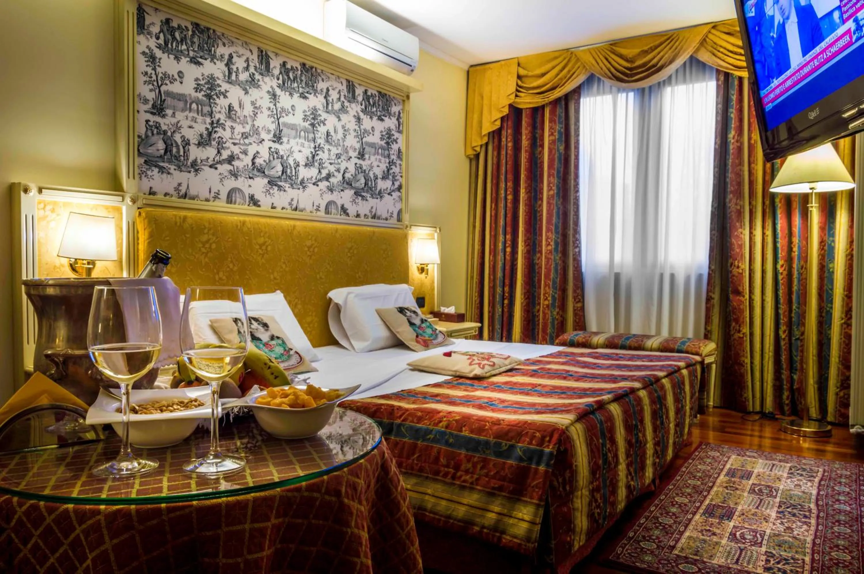 Bedroom, Bed in LVG Hotel Collection - La Bussola