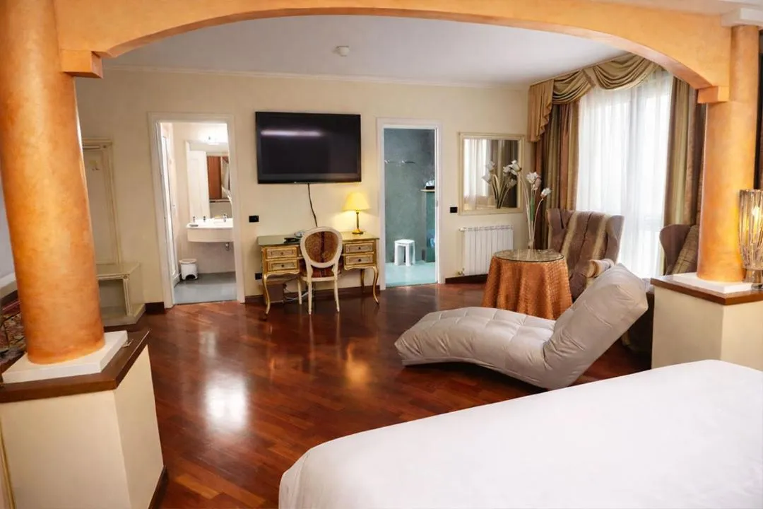 Photo of the whole room, Bed in LVG Hotel Collection - La Bussola