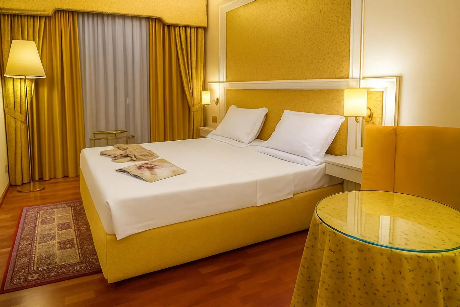 Bed in LVG Hotel Collection - La Bussola