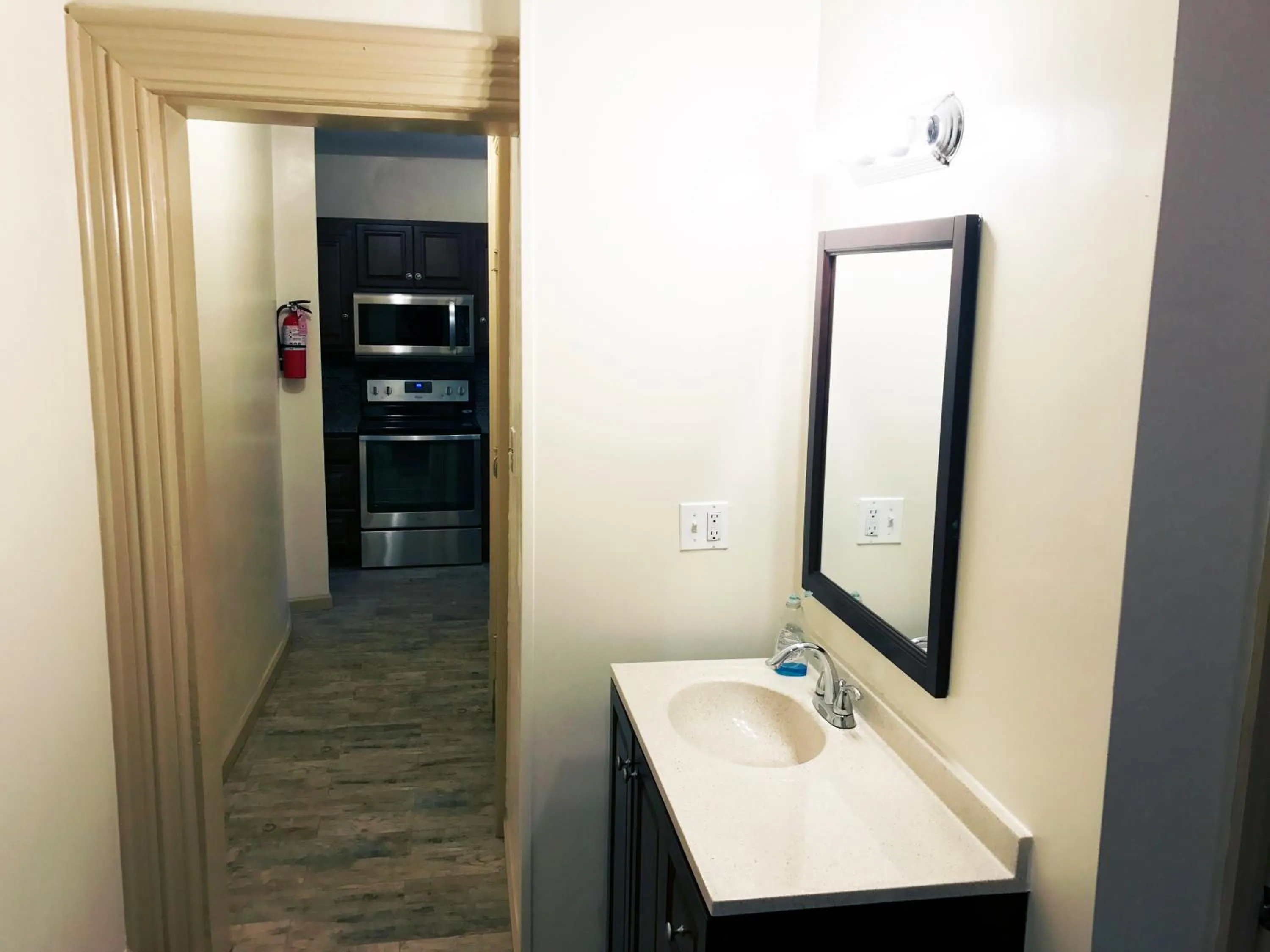 Communal kitchen in Duo Nomad