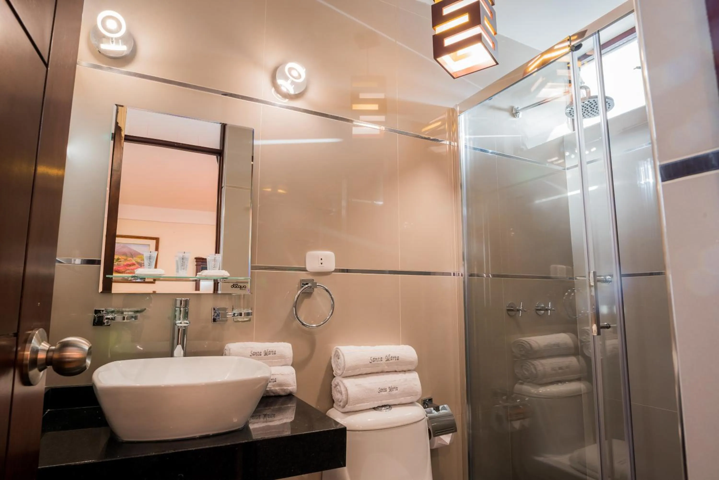 Shower in Santa Marta Hotel