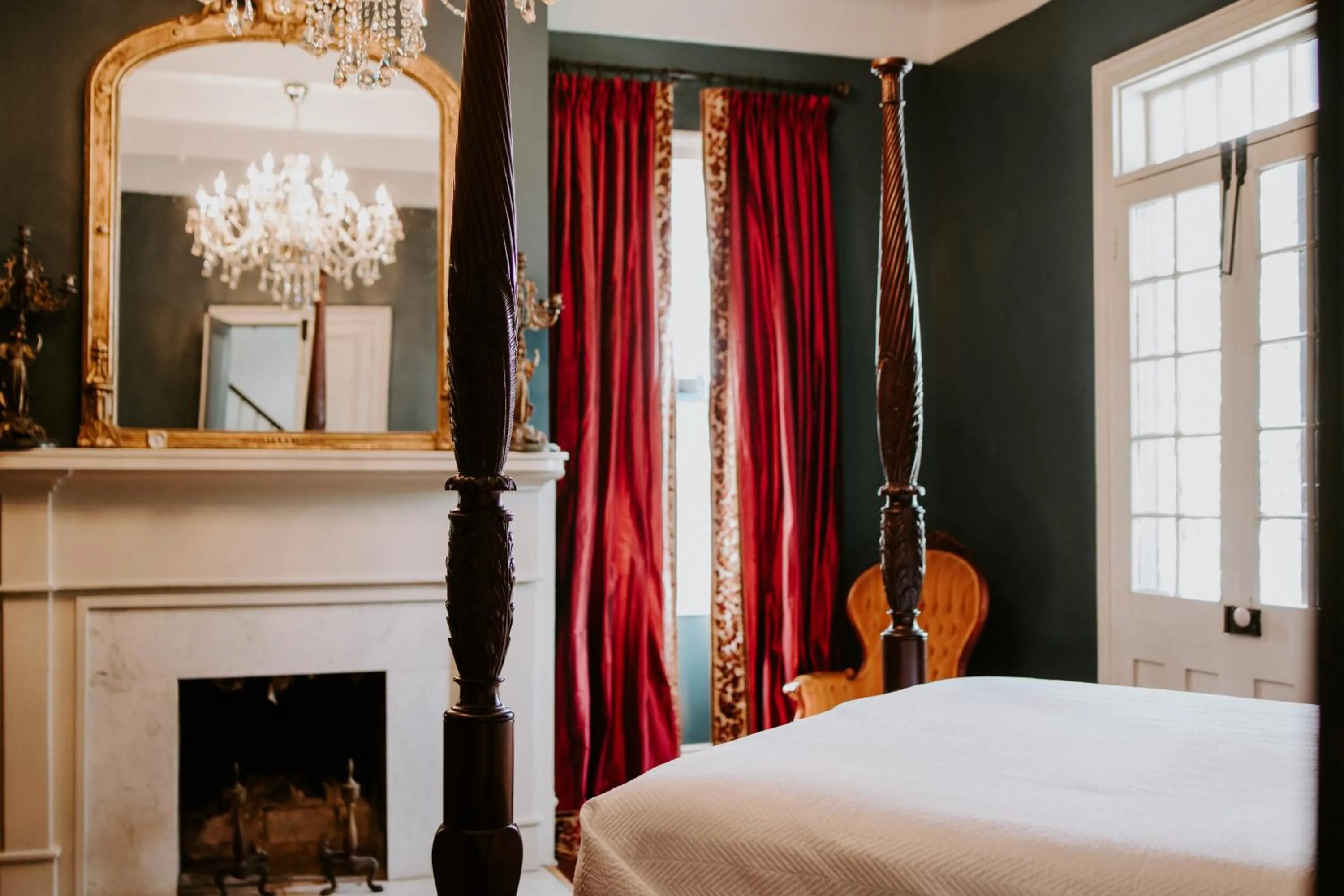 Photo of the whole room, Bed in Maison Mouton Bed & Breakfast