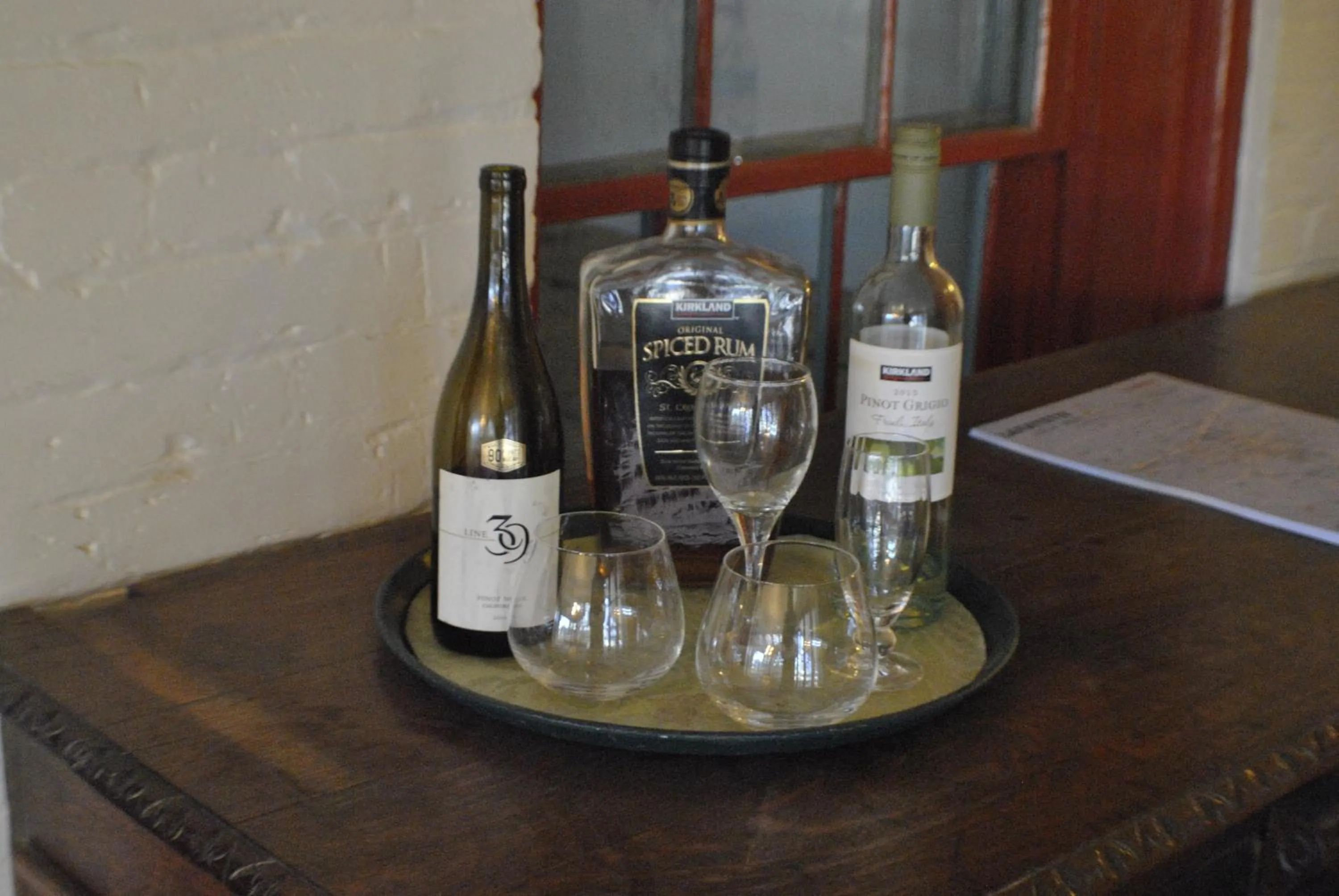 Alcoholic drinks in Maison Mouton Bed & Breakfast