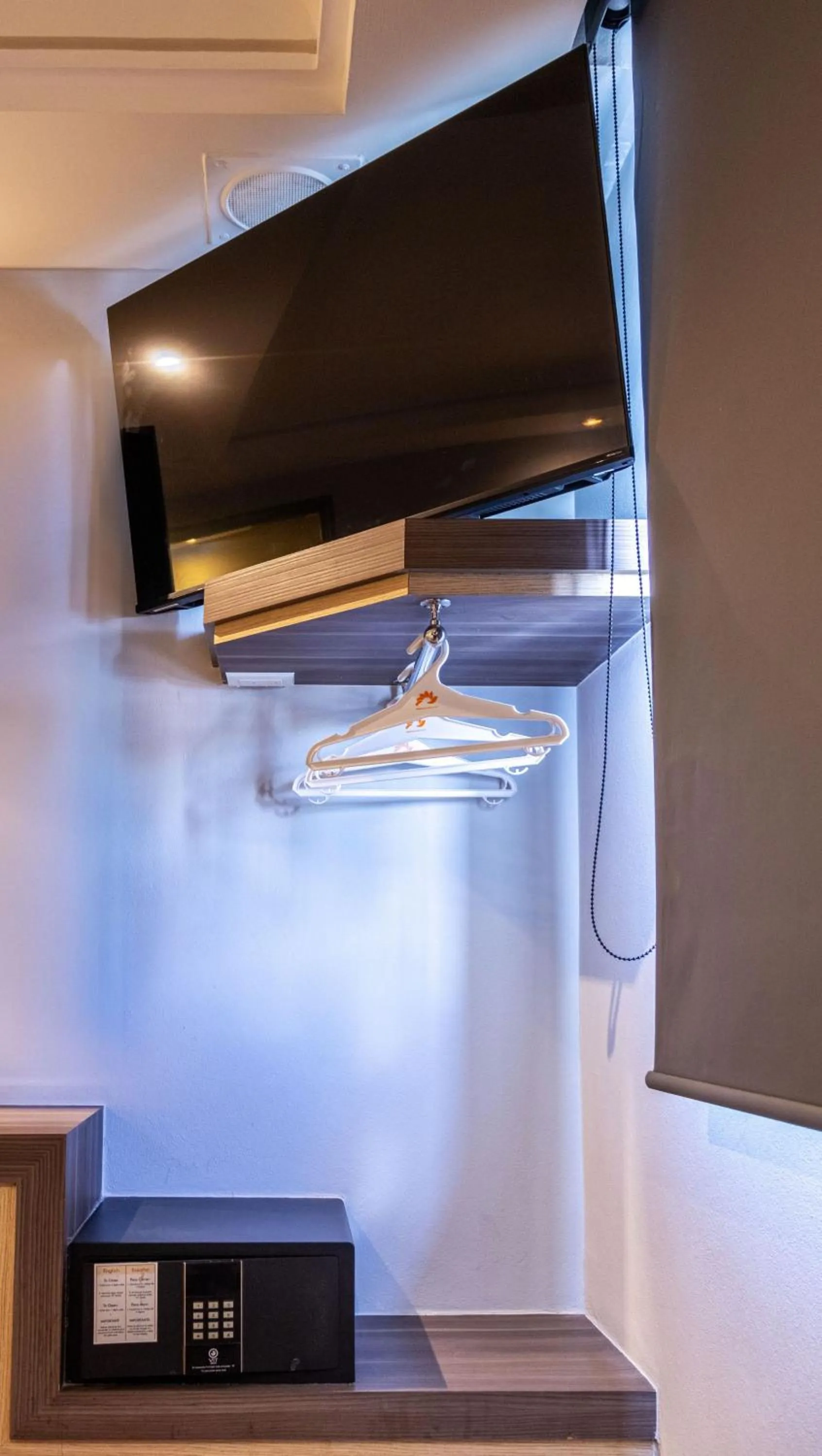 TV and multimedia in Hotel Villa del Mar