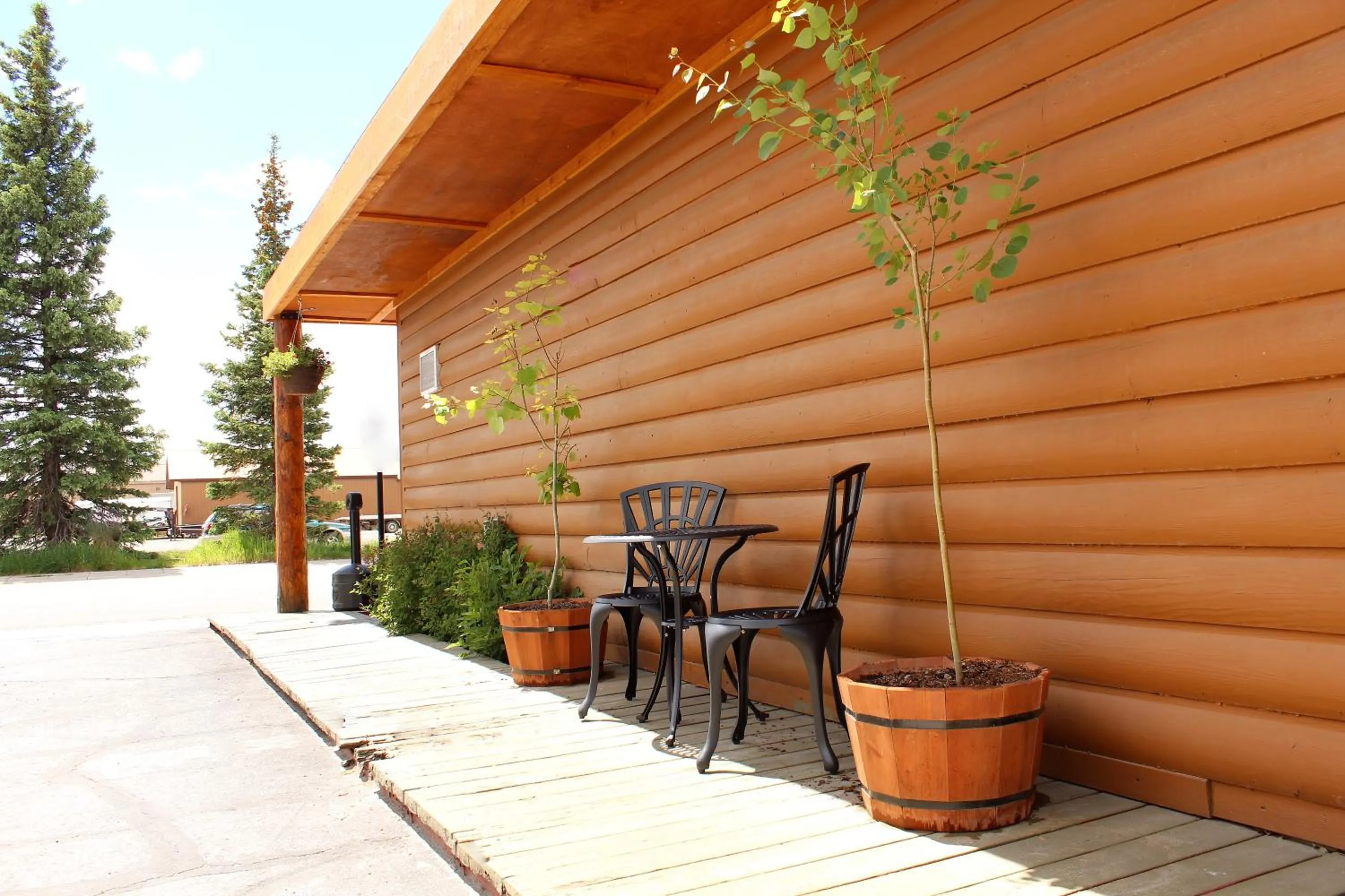 Elkhorn Cabins and Inn