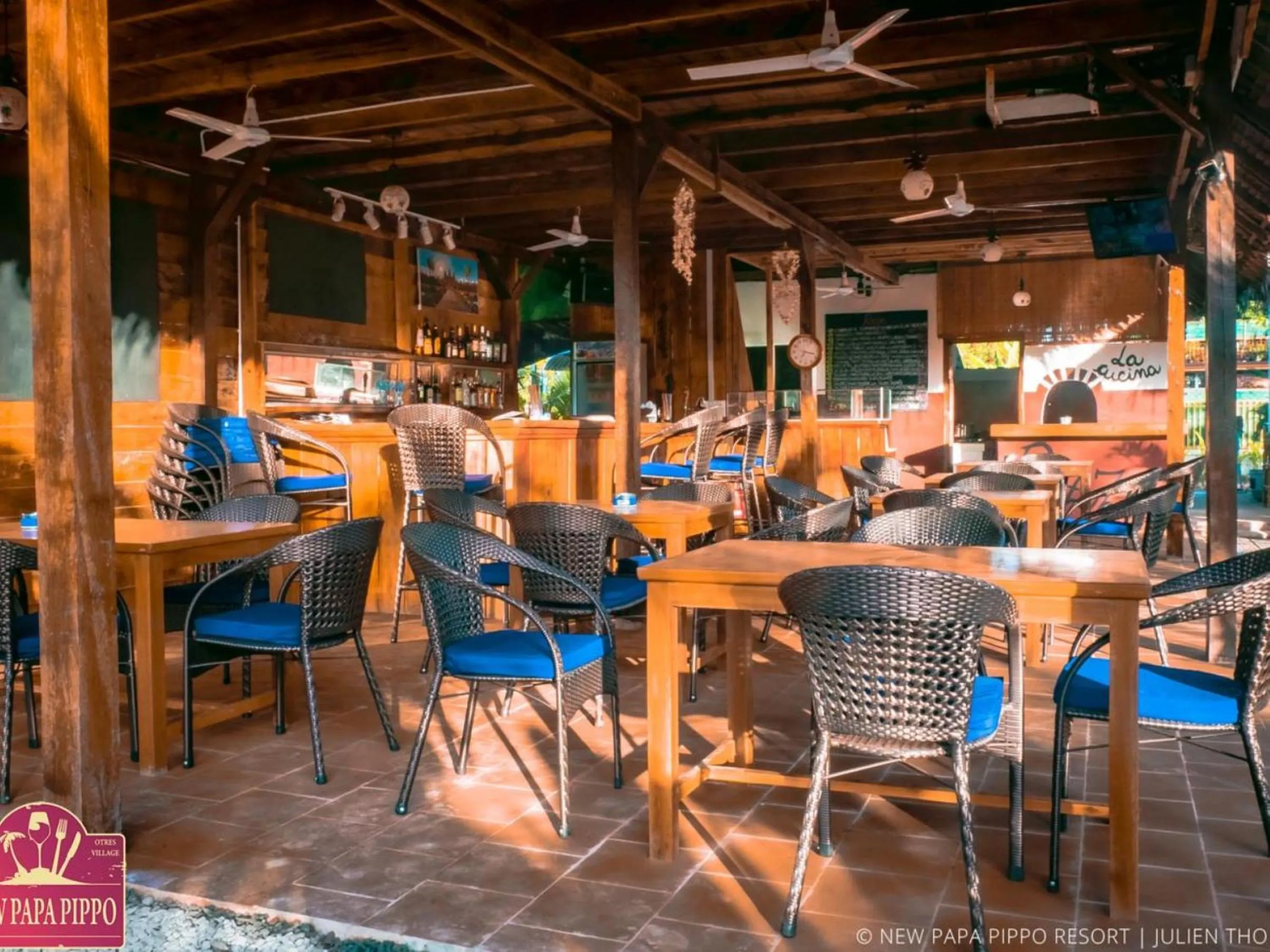 Restaurant/places to eat in New Papa Pippo Resort
