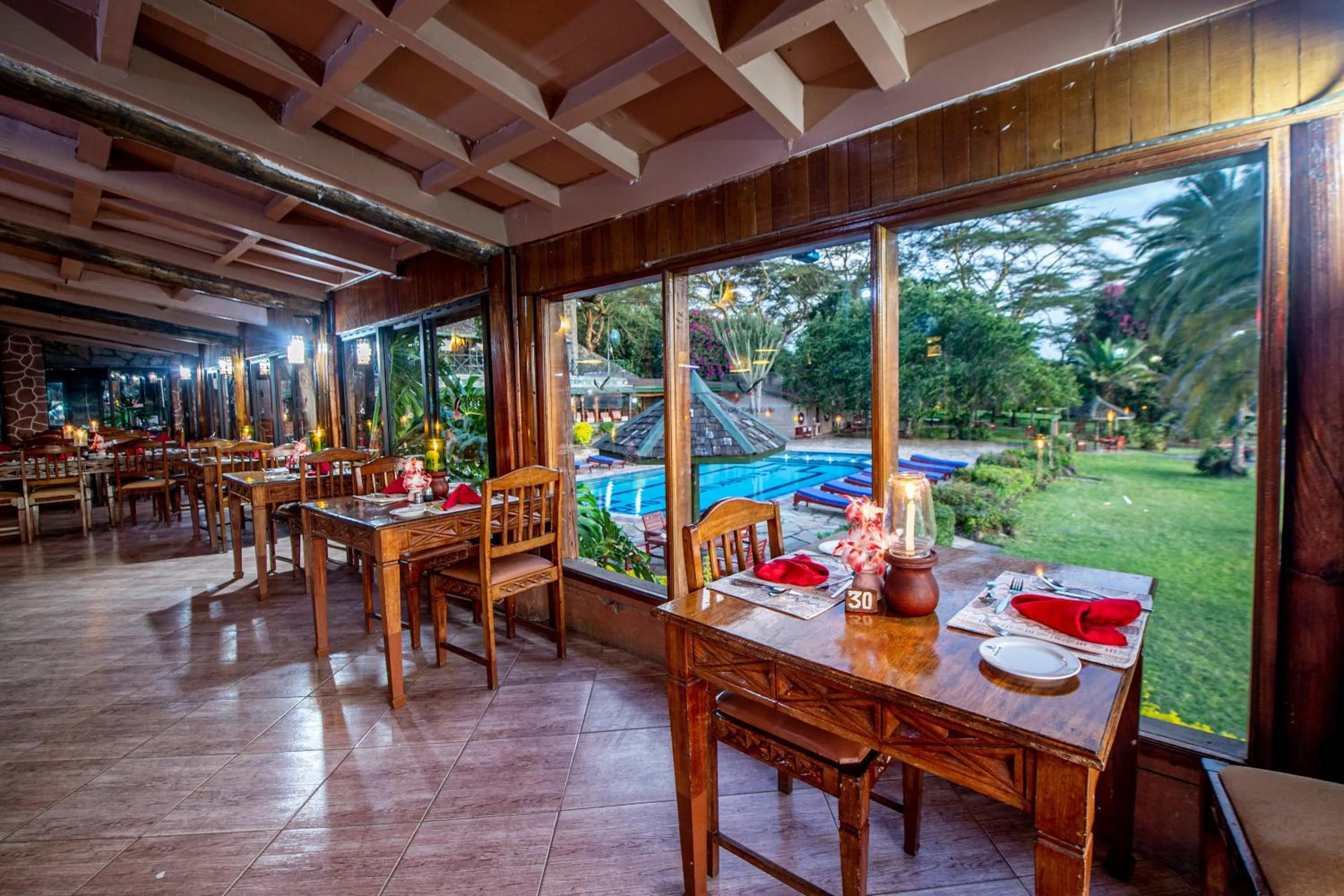 Food and drinks in Lake Nakuru Lodge