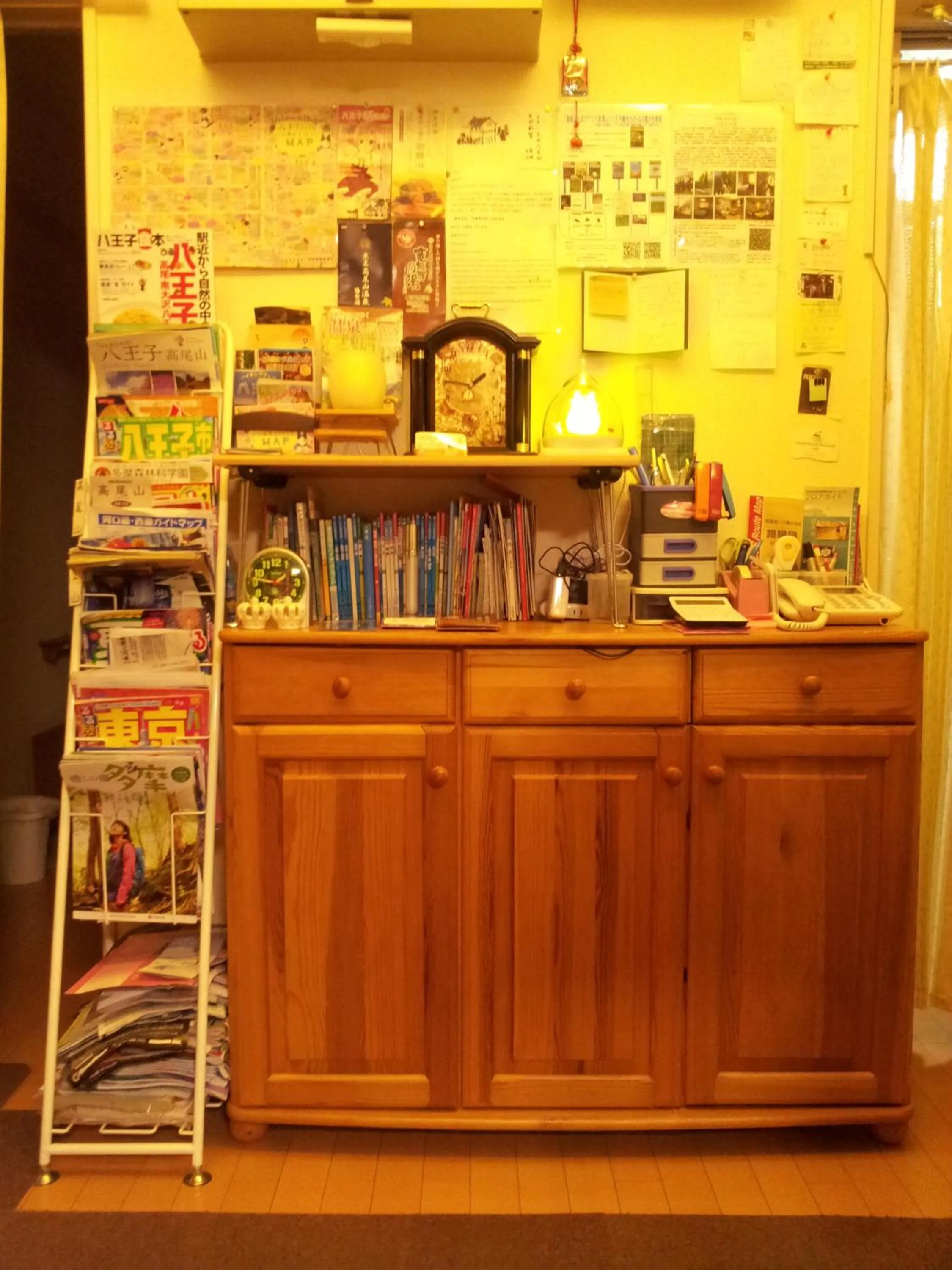 Library in Tokyo8home Hachioji 東京民宿 八王子之家