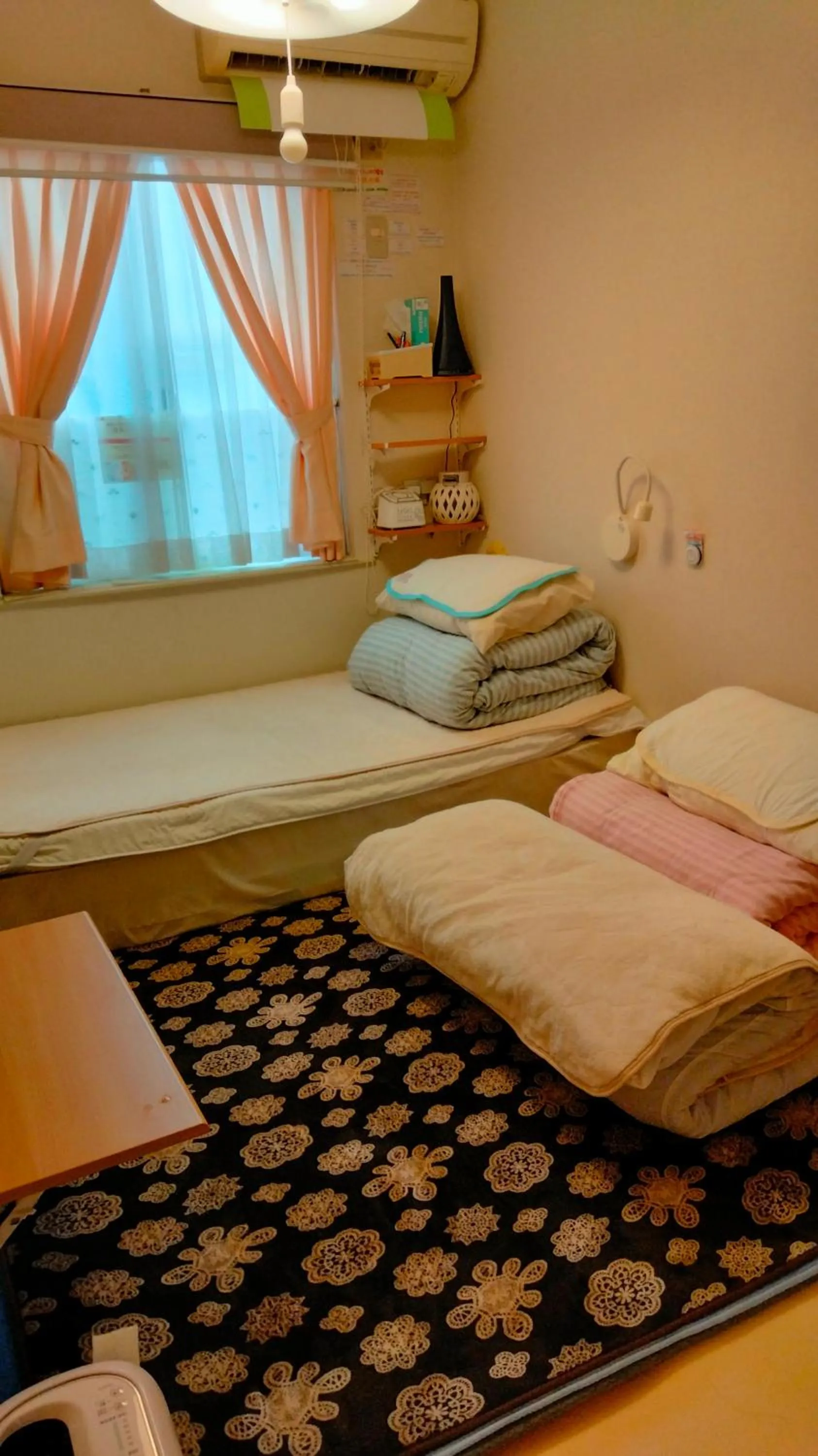 Bed in Tokyo8home Hachioji 東京民宿 八王子之家