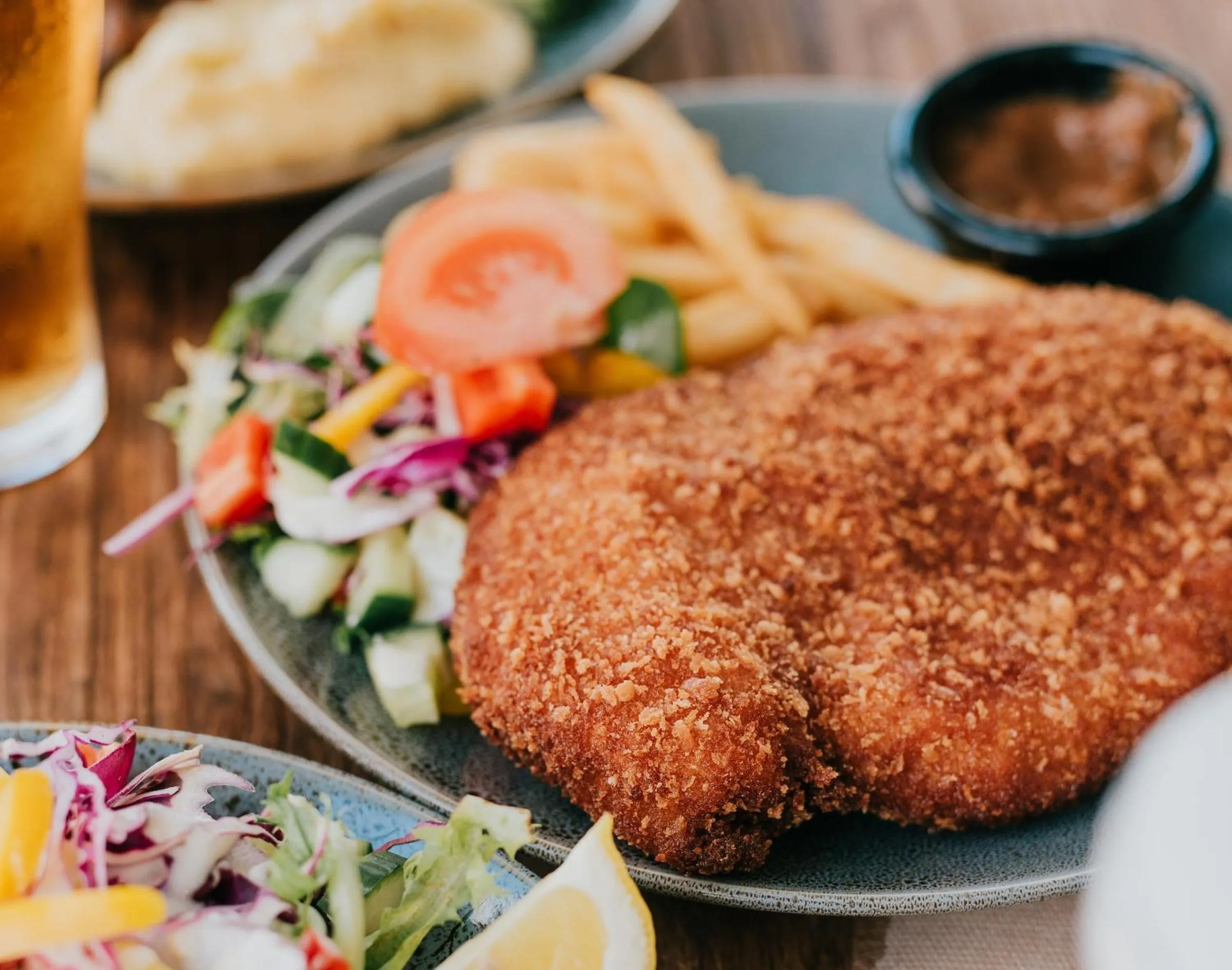 Restaurant/places to eat in Gunyah Hotel