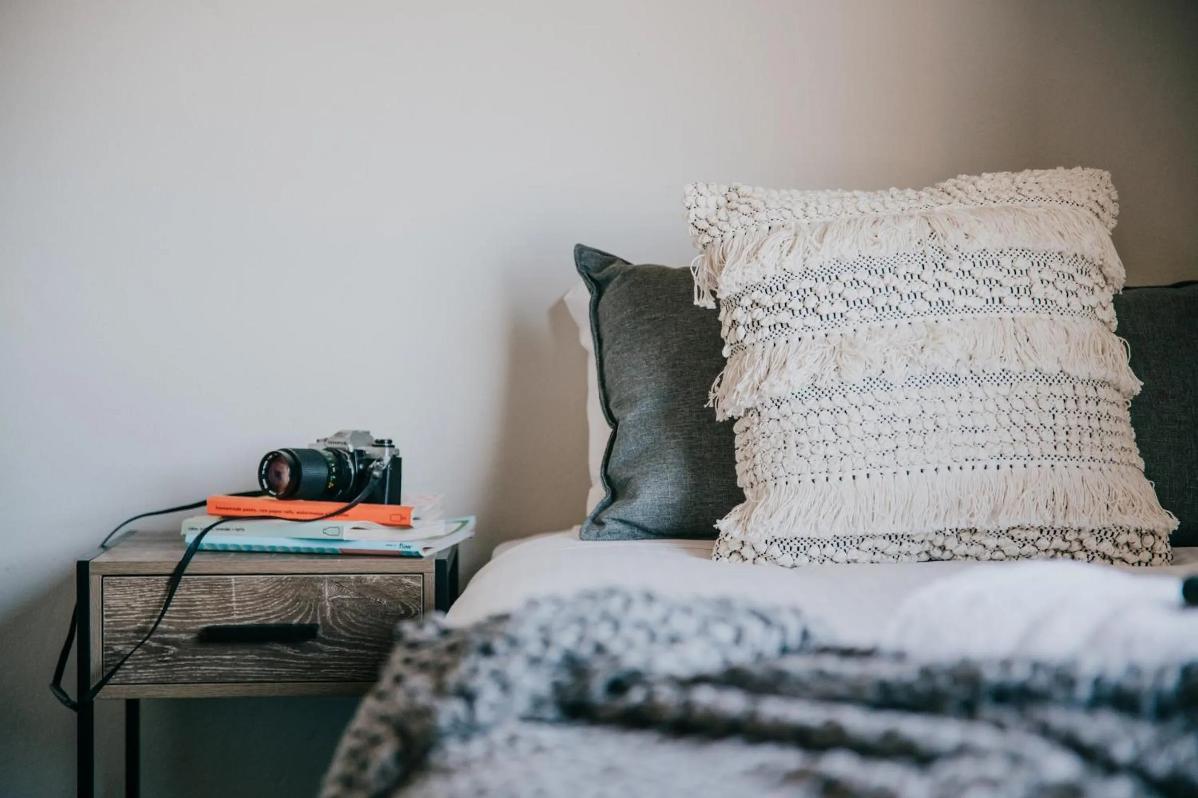 Decorative detail, Bed in Gunyah Hotel