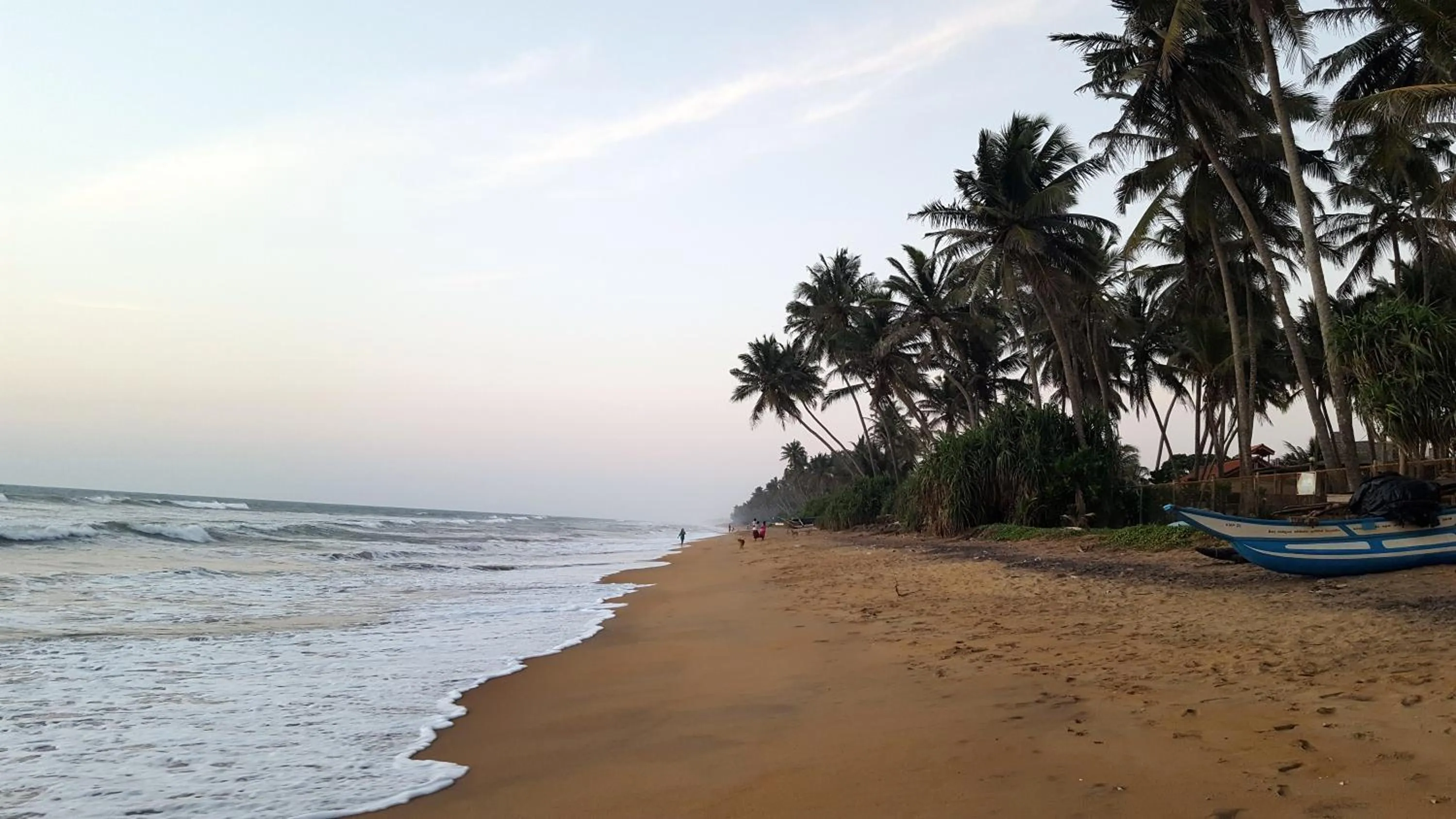 Beach in Emildale Villa
