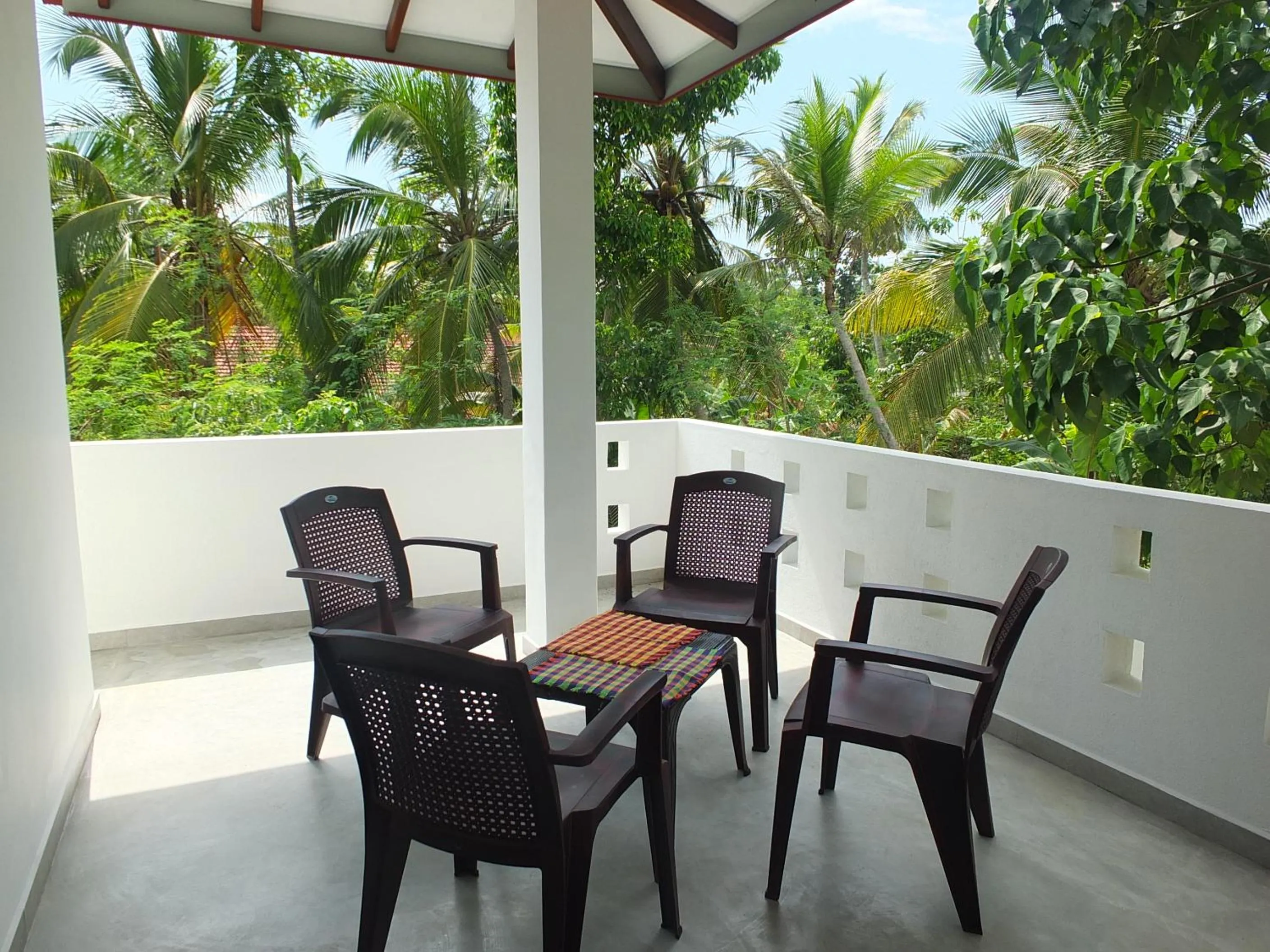 Balcony/Terrace in Emildale Villa