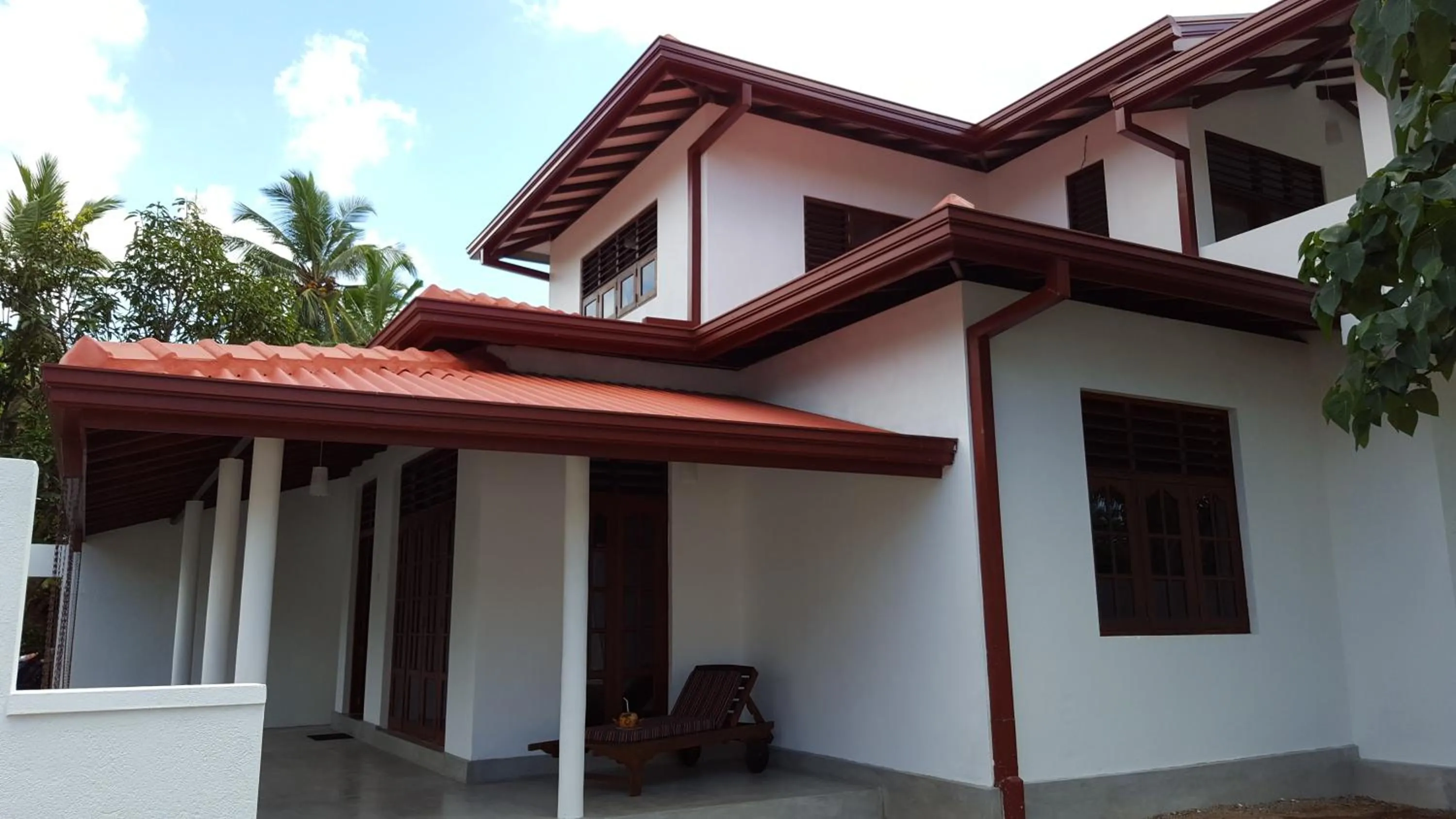 Property building in Emildale Villa