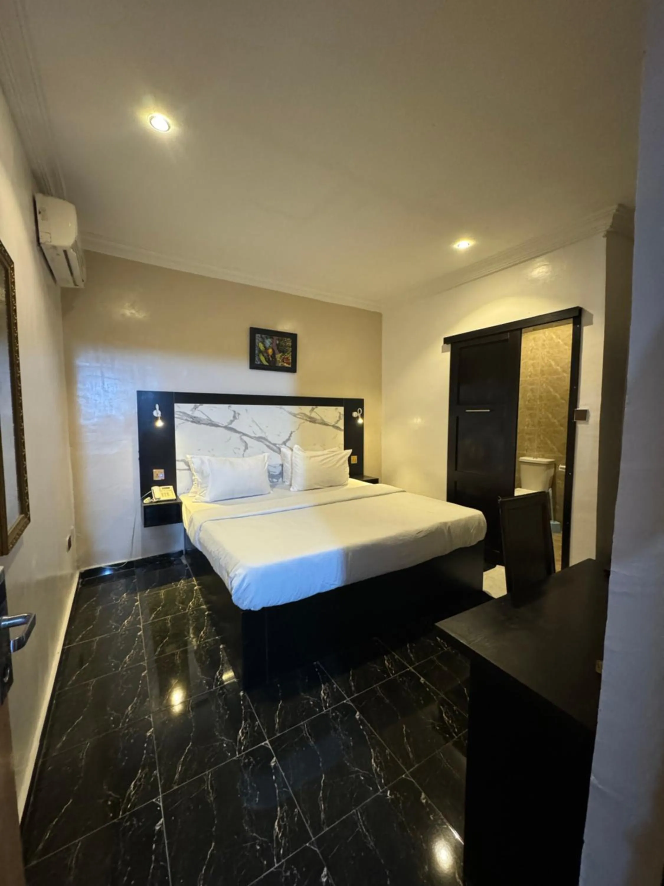 Bedroom, Bed in Posh Hotel and Suites Ikeja