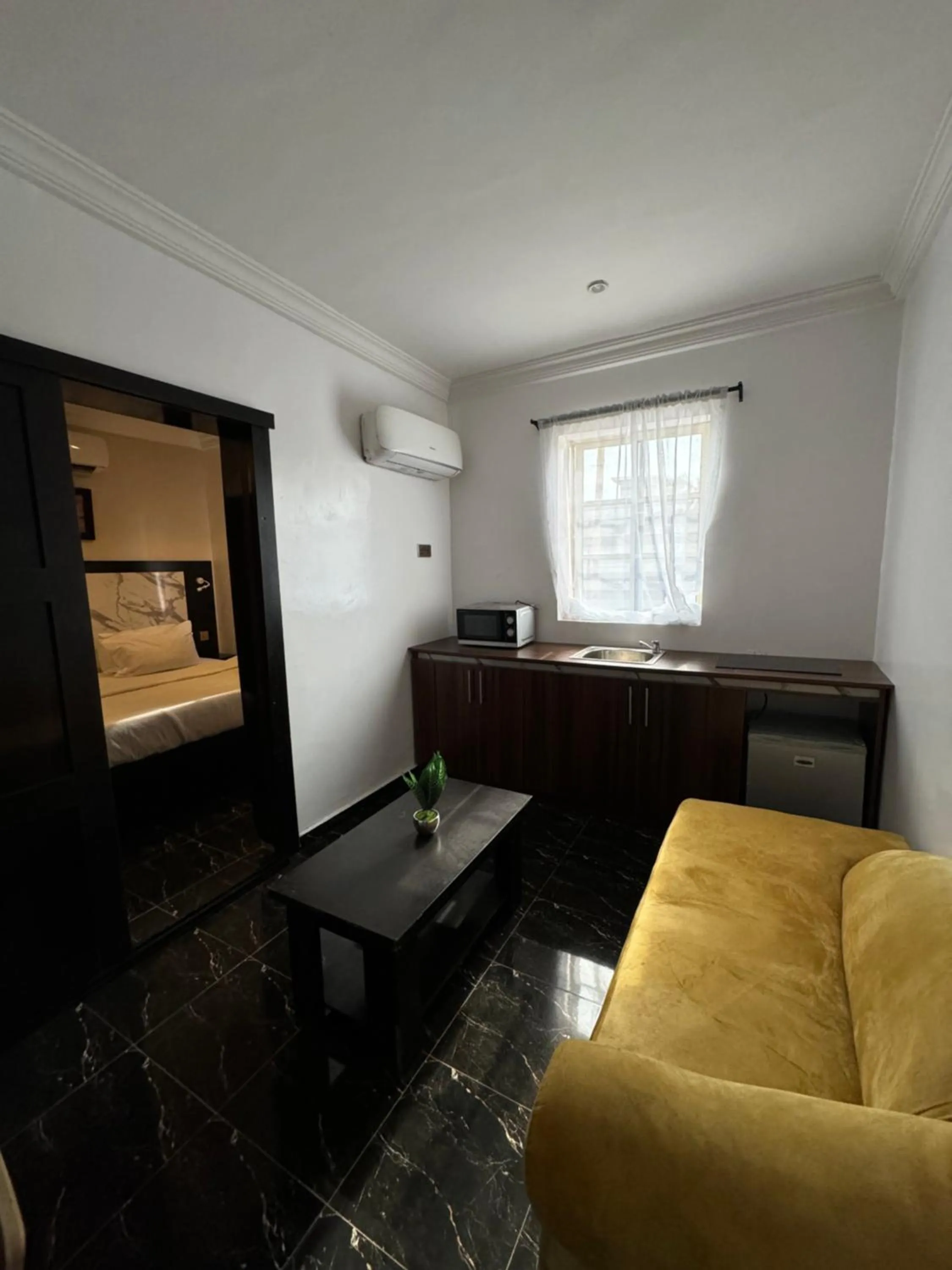 Living room in Posh Hotel and Suites Ikeja