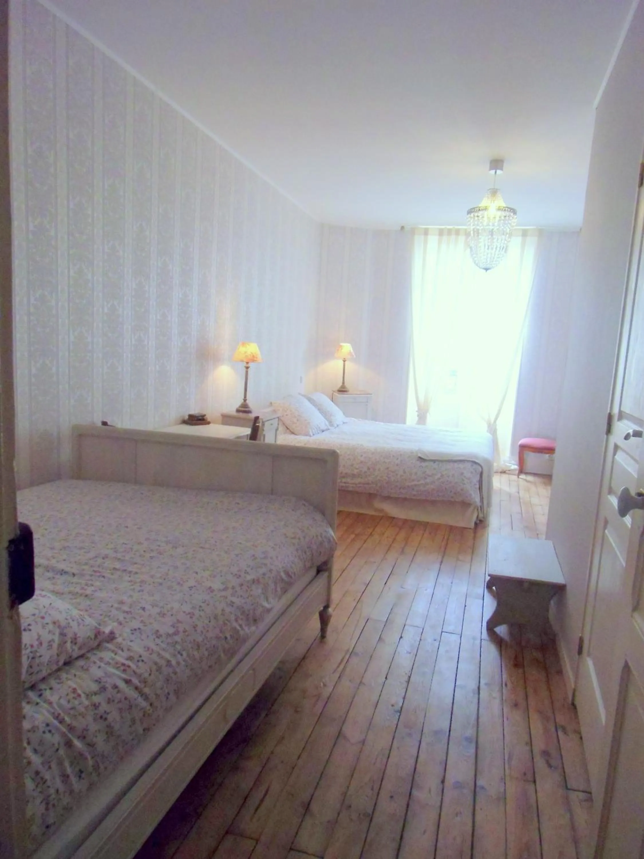 Photo of the whole room in Hôtel De La Providence