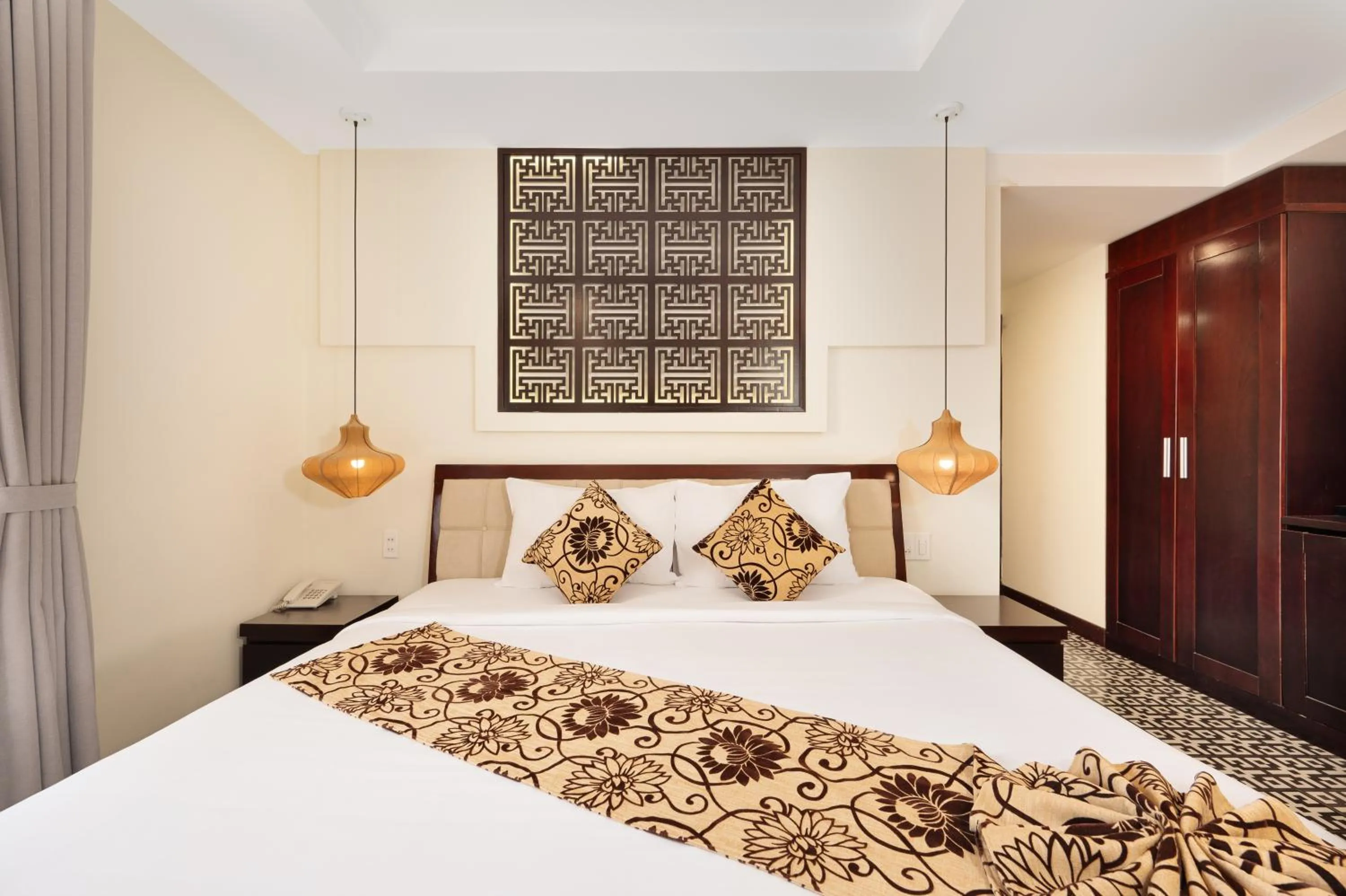 Bed in Hoi An Canal House