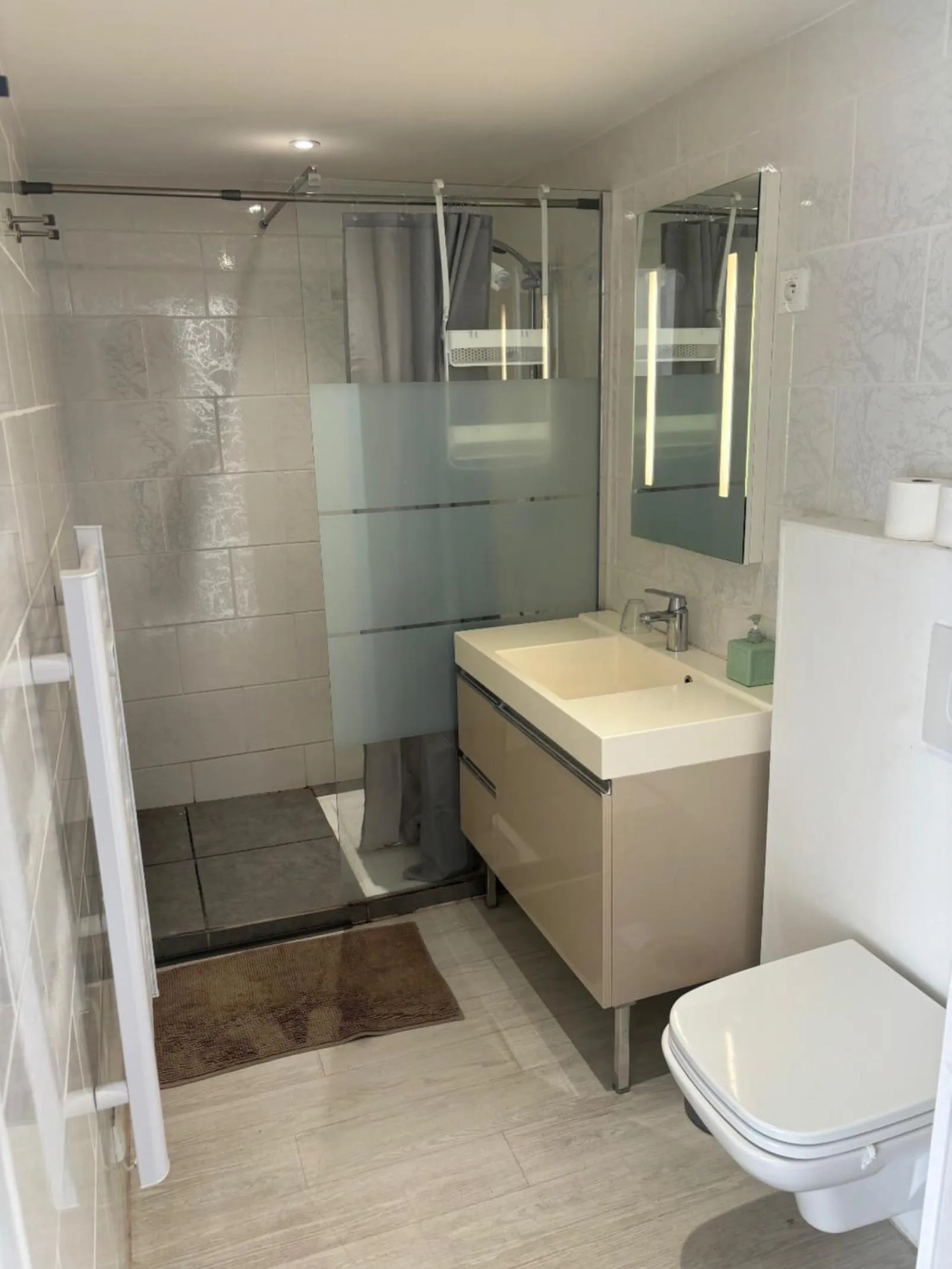 Bathroom in Le Clos Albert