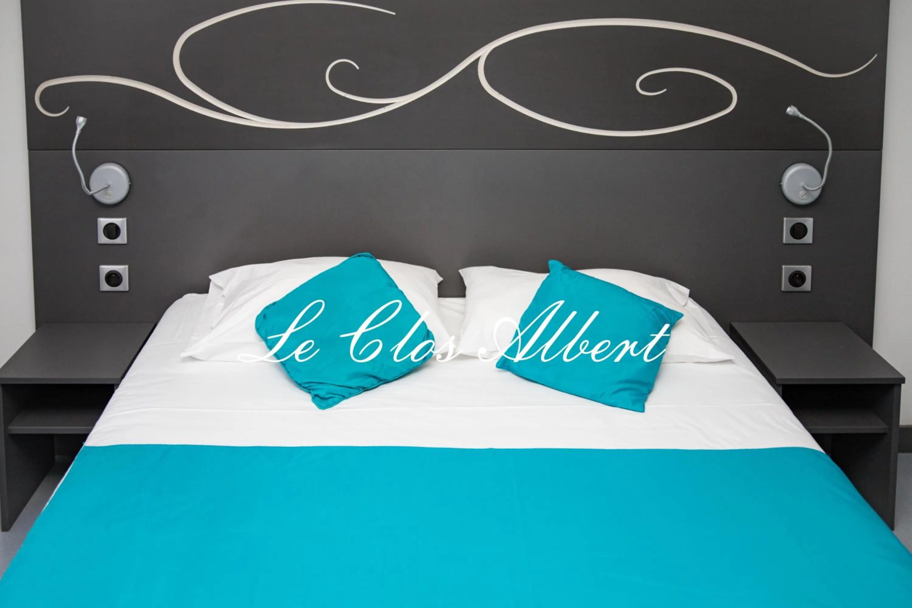 Bed in Le Clos Albert