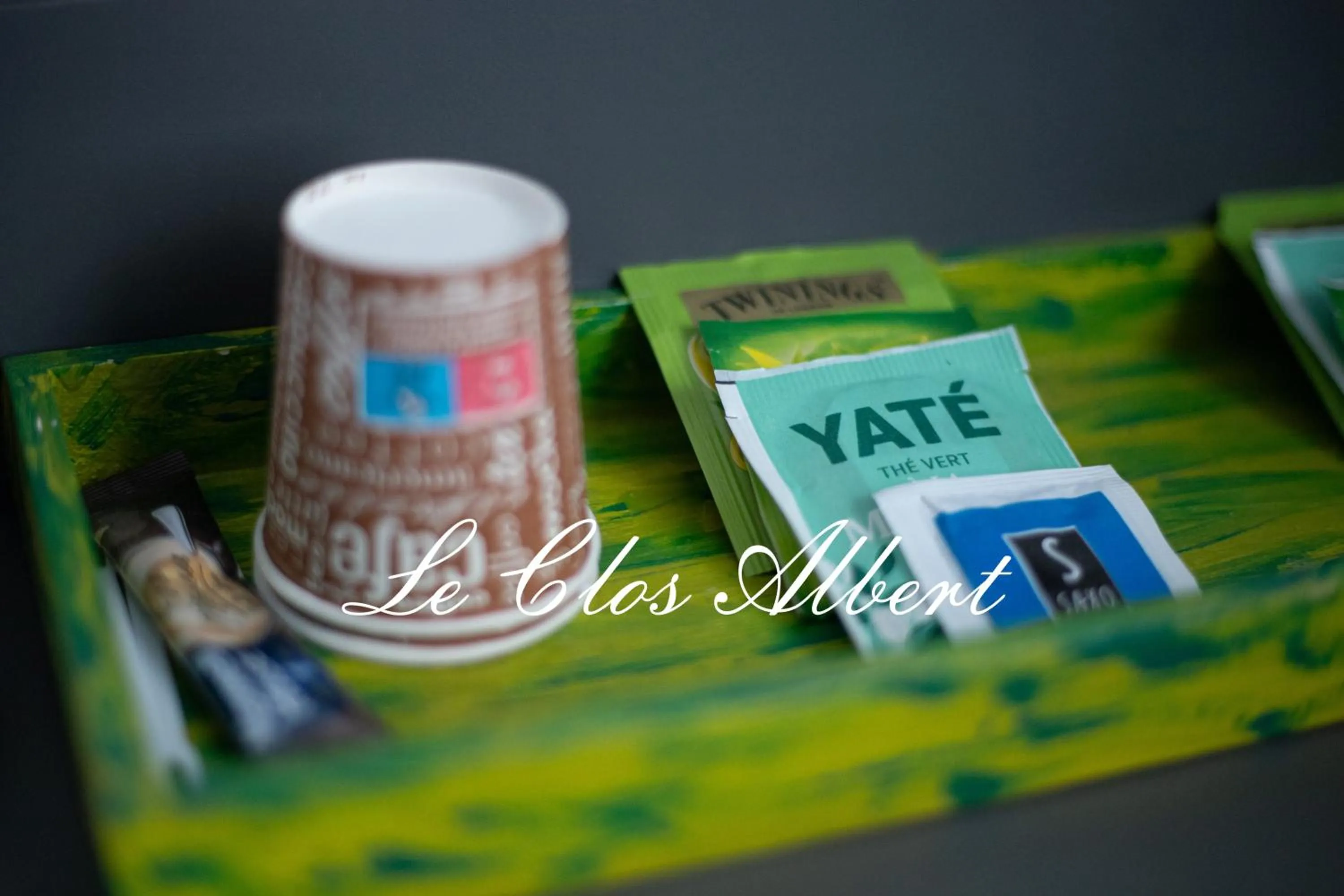 Coffee/tea facilities in Le Clos Albert