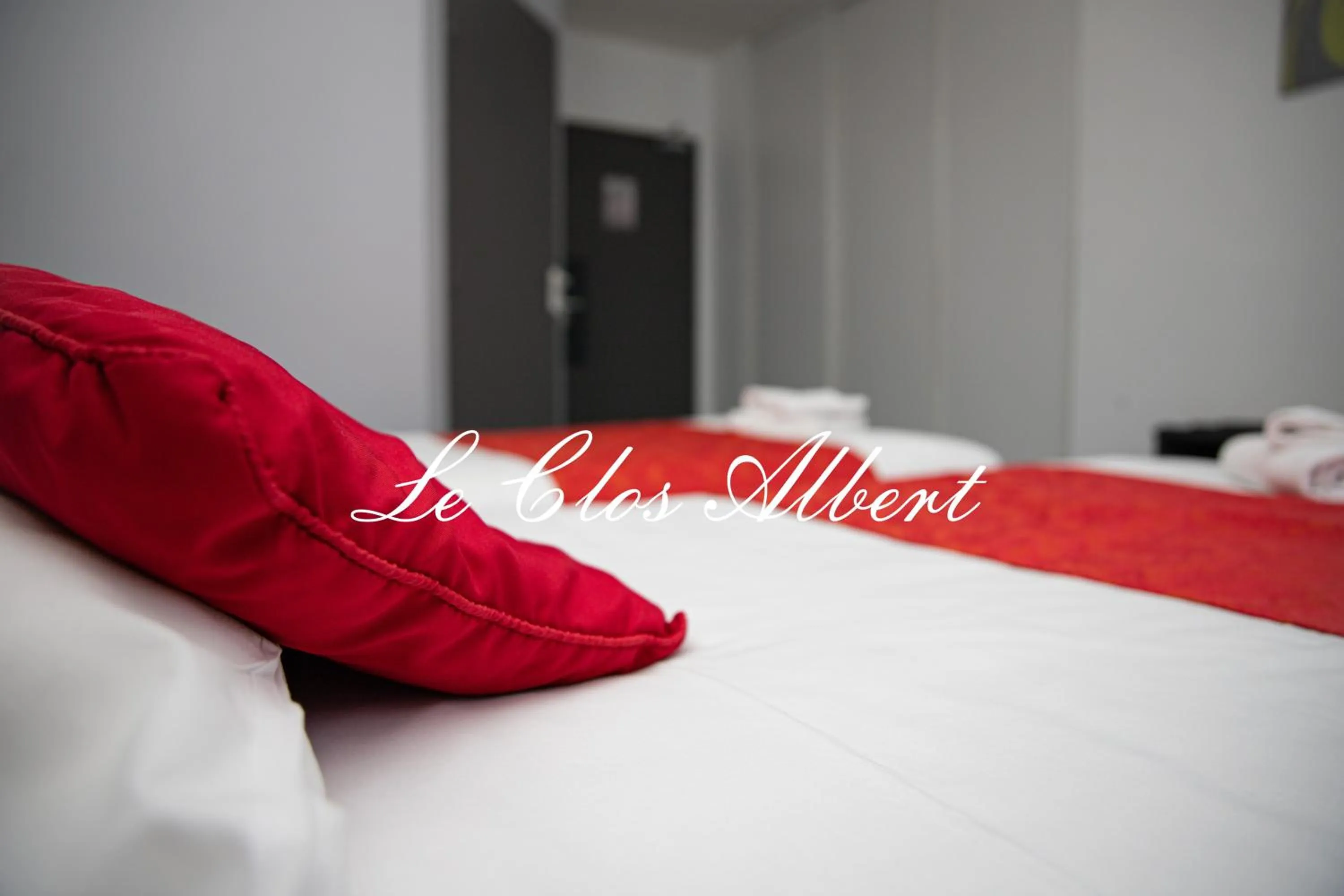 Bed in Le Clos Albert